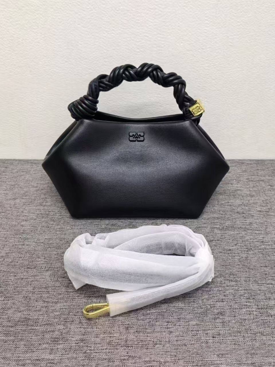 AN6078   GANNI   85$ gallery