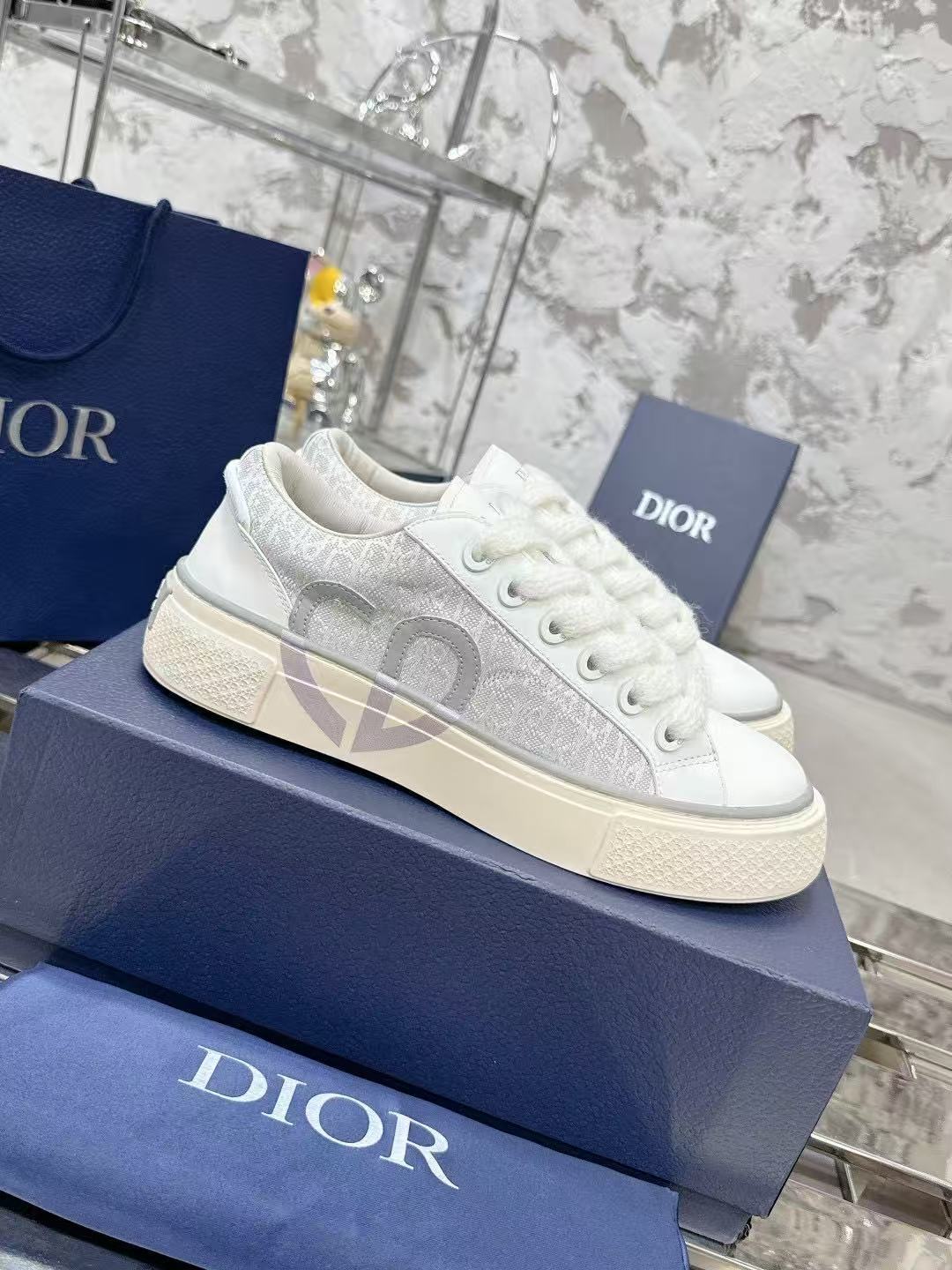 AN6079 DIOR 89.99$ gallery
