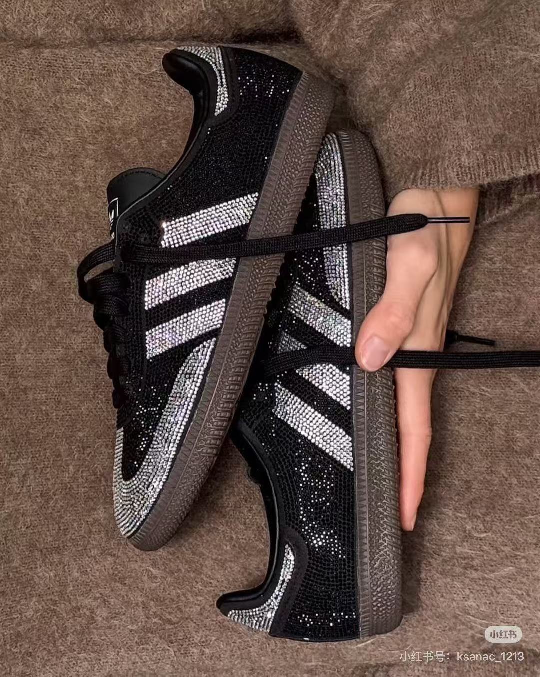 AN6081  ADIDAS 55.9$ gallery