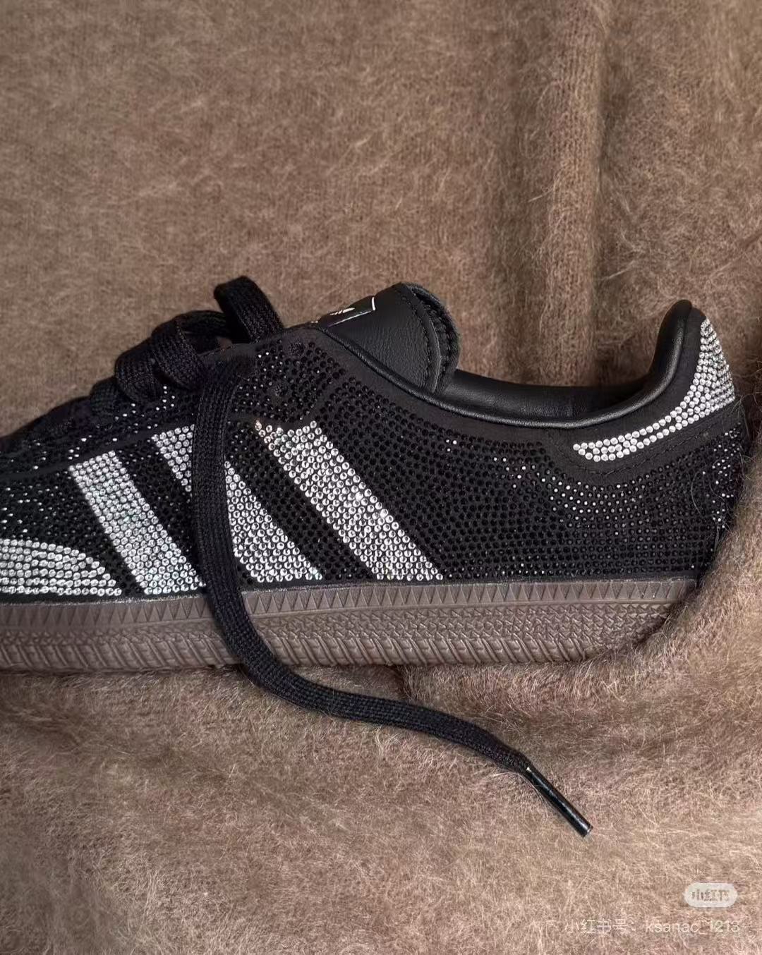 AN6081  ADIDAS 55.9$ gallery