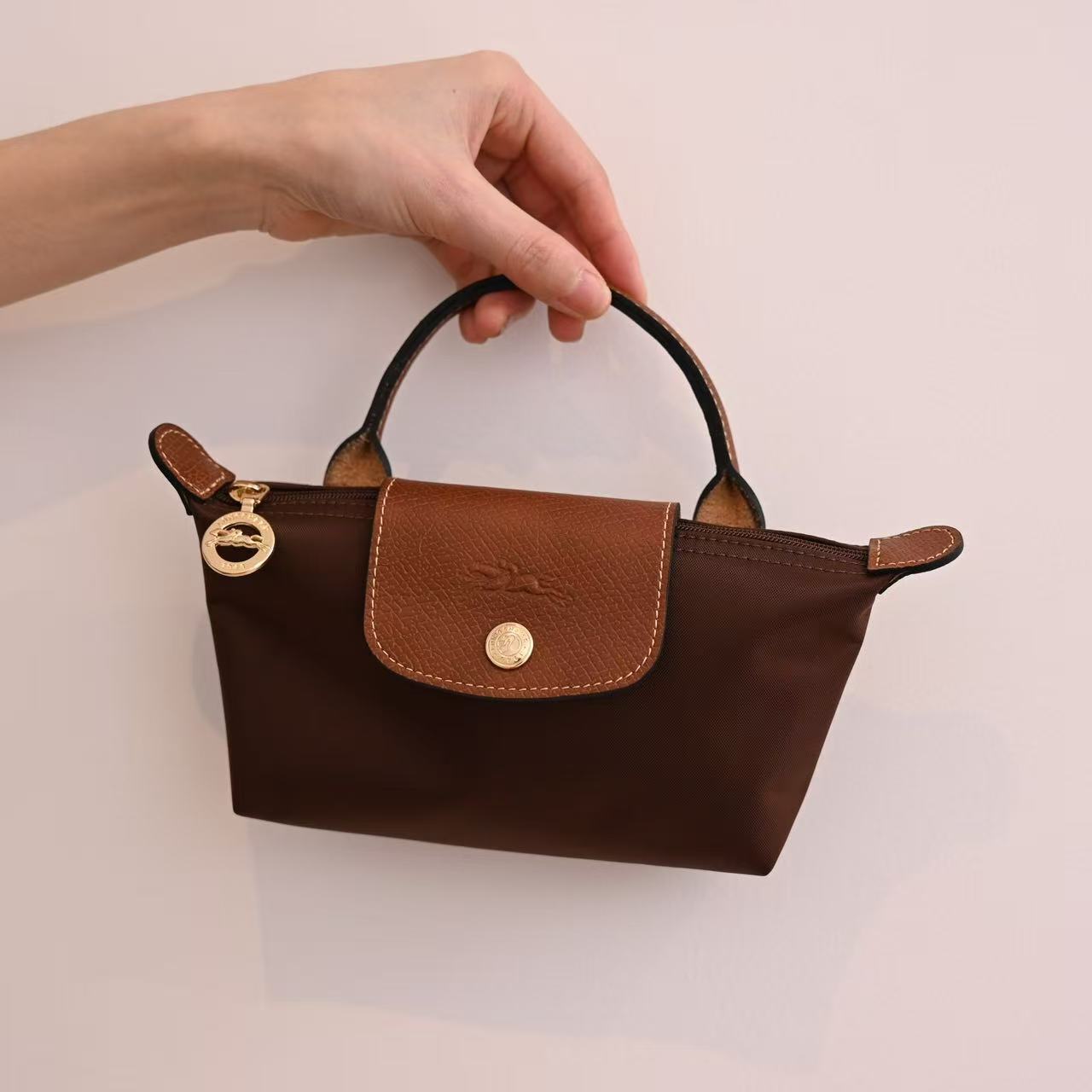 AN6083 long 49.99$ gallery