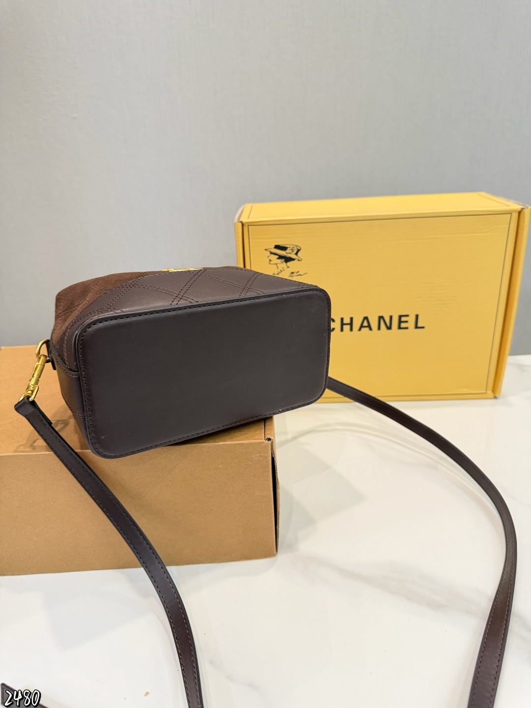 AN6088  CHANEL  65.99$ gallery