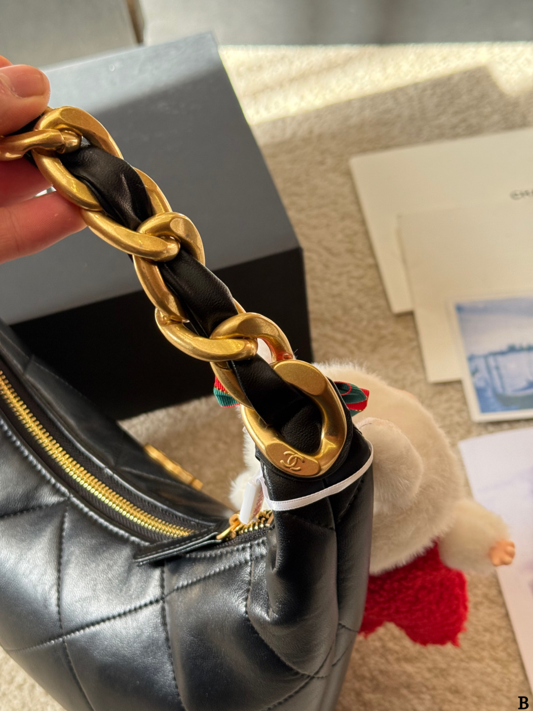 AN6089 CHANEL   89.99$ gallery