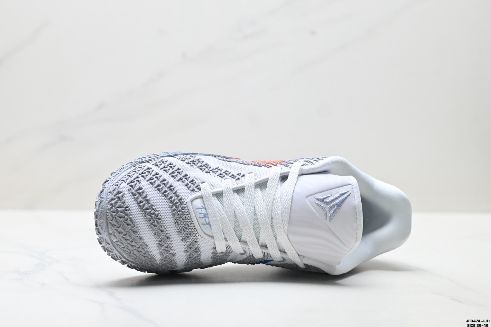 AN6090  NIKE  65.99$ gallery