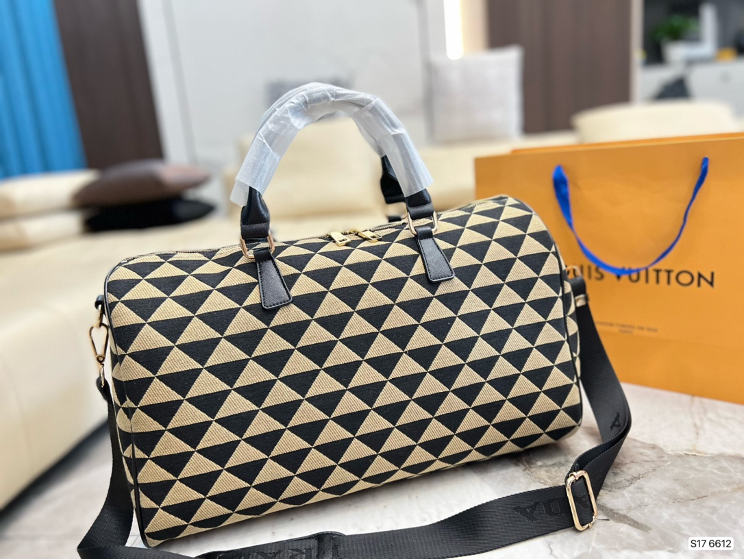 Jul1071 $58.65 PRADA  GBB gallery