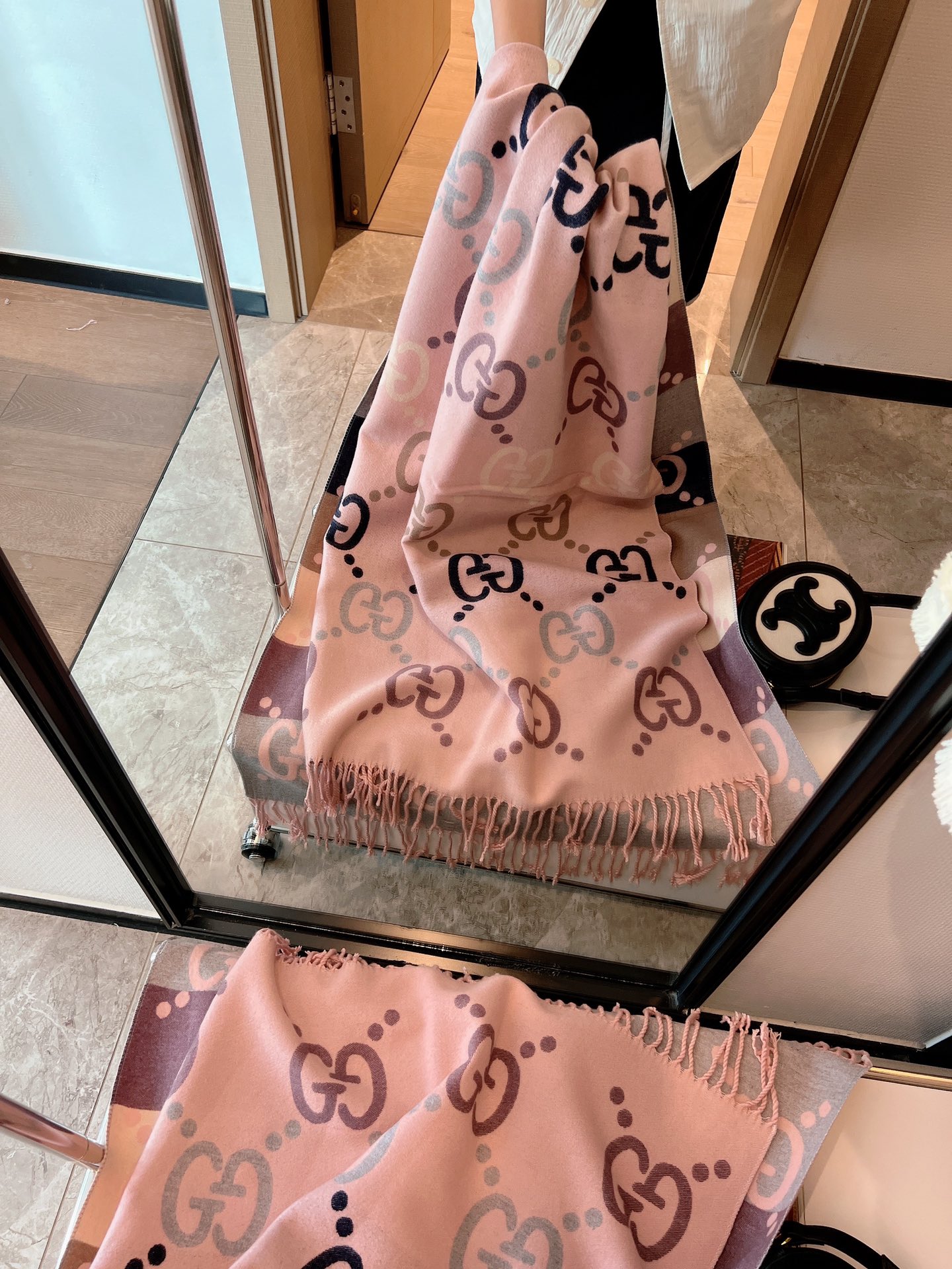 Jul1867 $27.89 Gucci WJ gallery