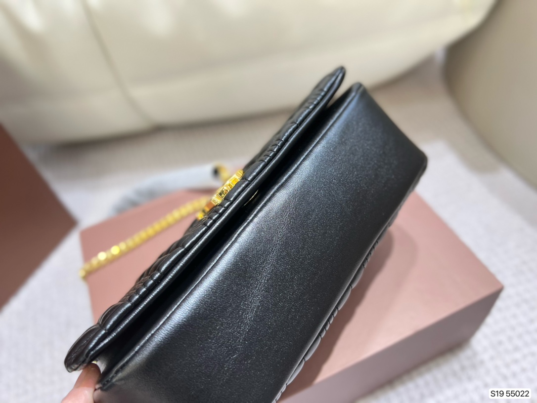 Jul2391 $54.89 Burberry gallery