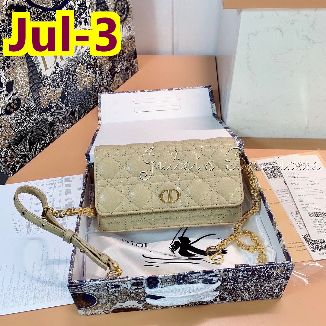 Jul2913 $52.99 DR CARO gallery