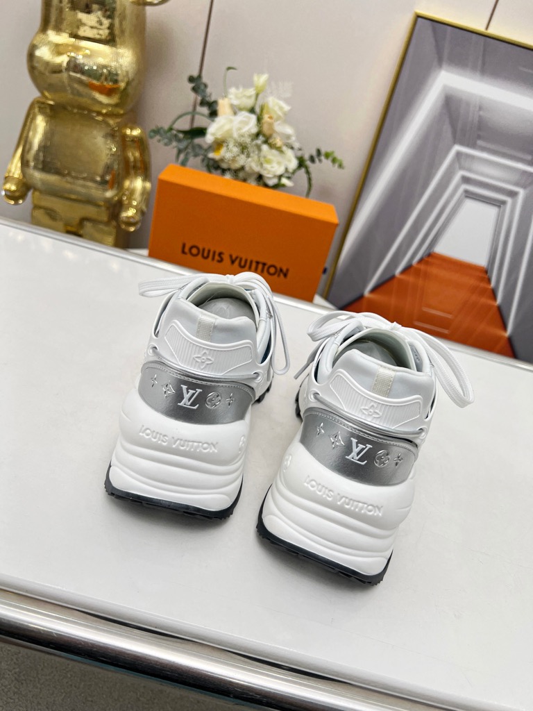 Jul323 $109.98 Lv gallery