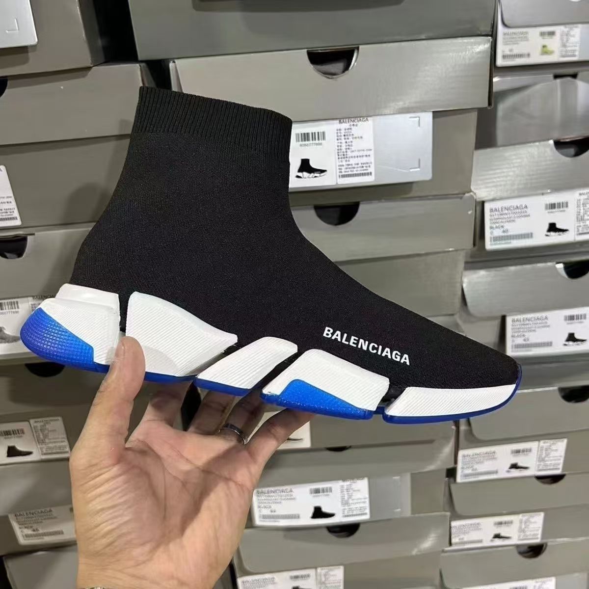 Jul5139   Balenciaga   120$ gallery