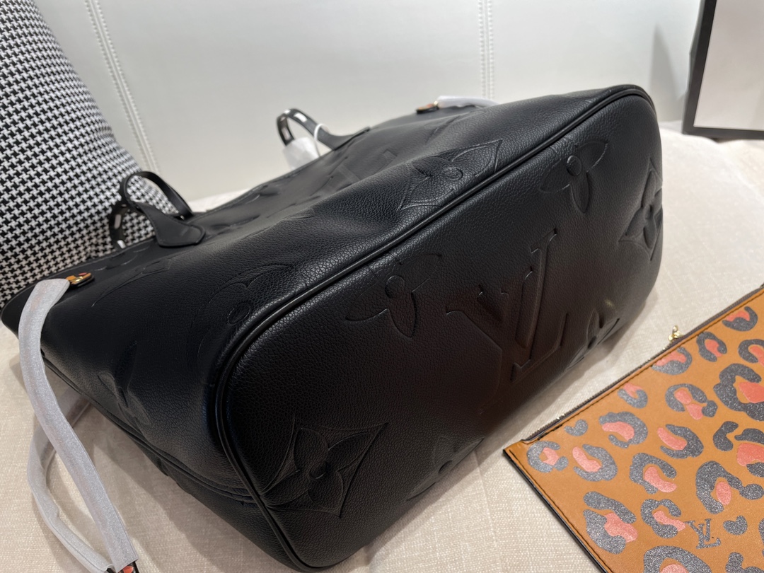 Jul5238   LV     55.99$          GBB gallery