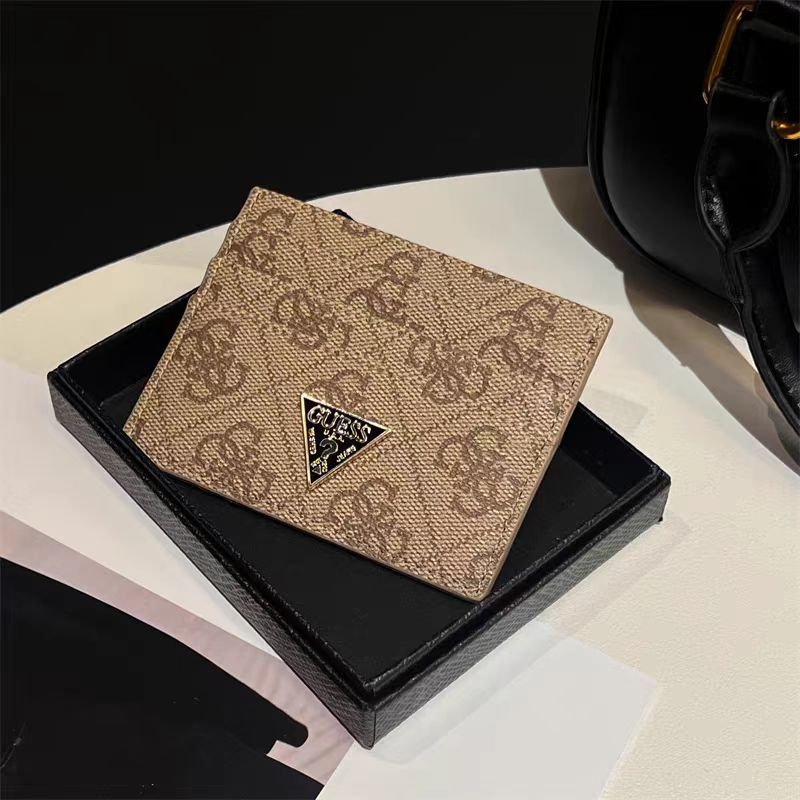 Jul5474  Guess  28.99$   PDDBB gallery