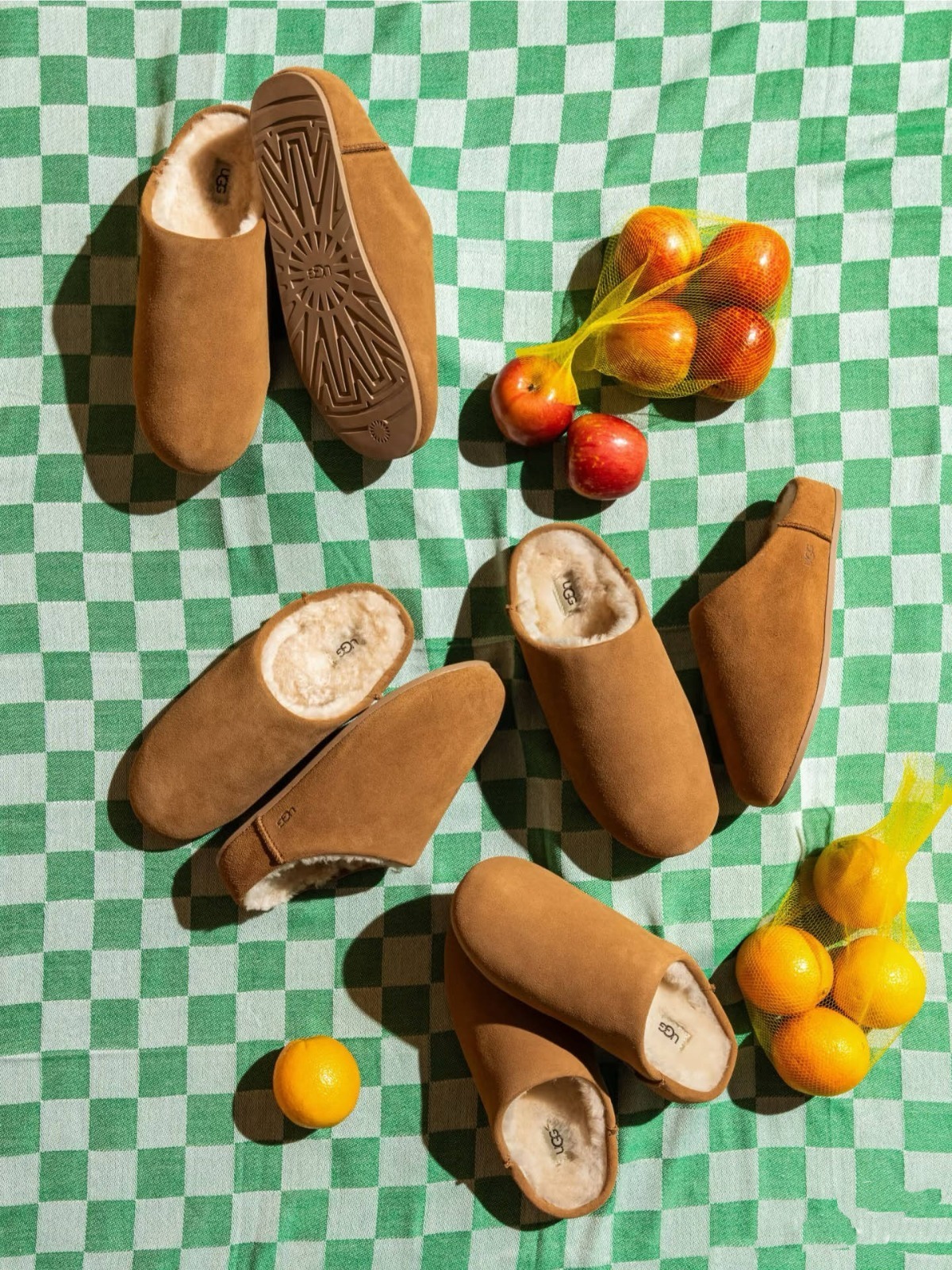 Jul6240  UGG  60$ gallery