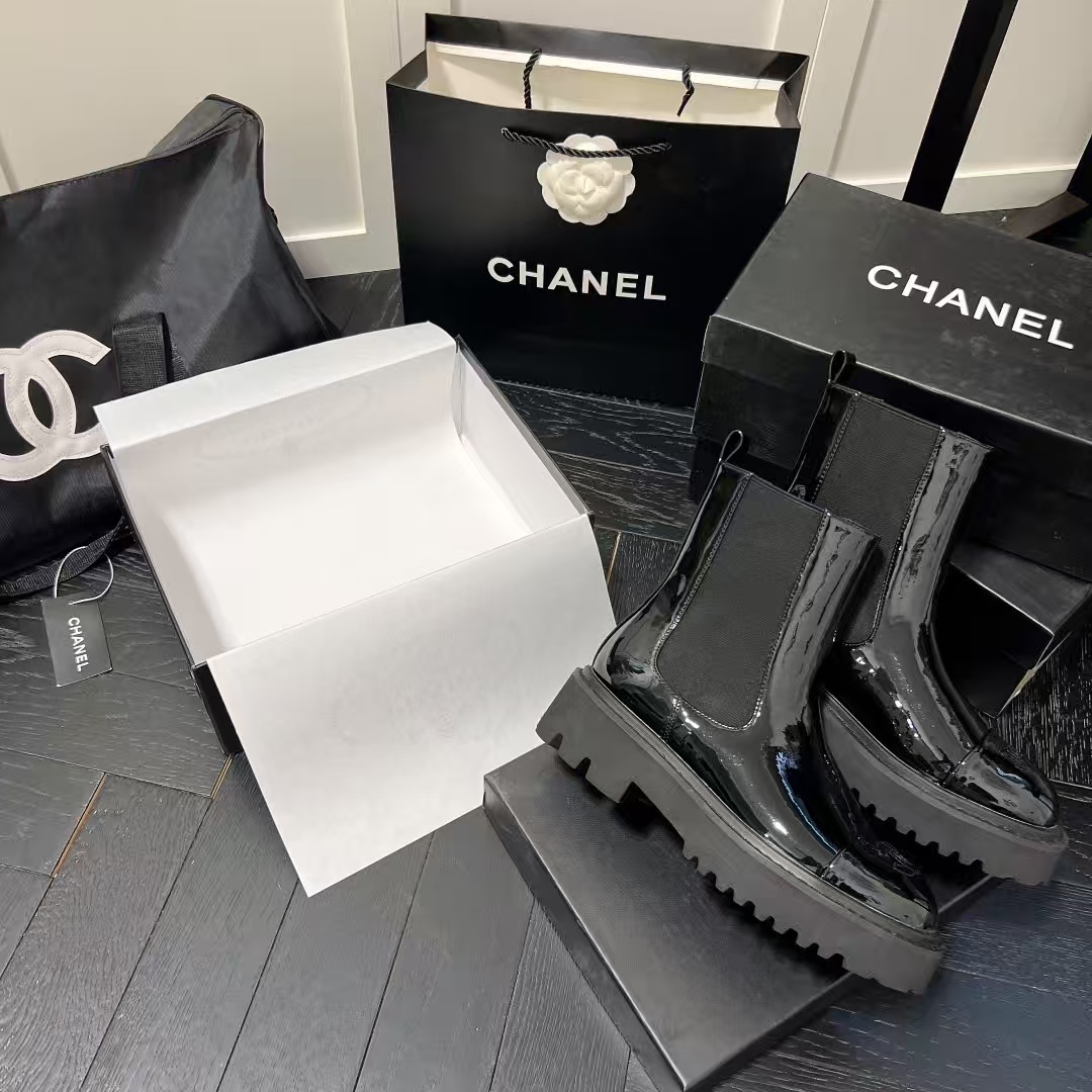 Jul6246      CHANEL  66$ gallery