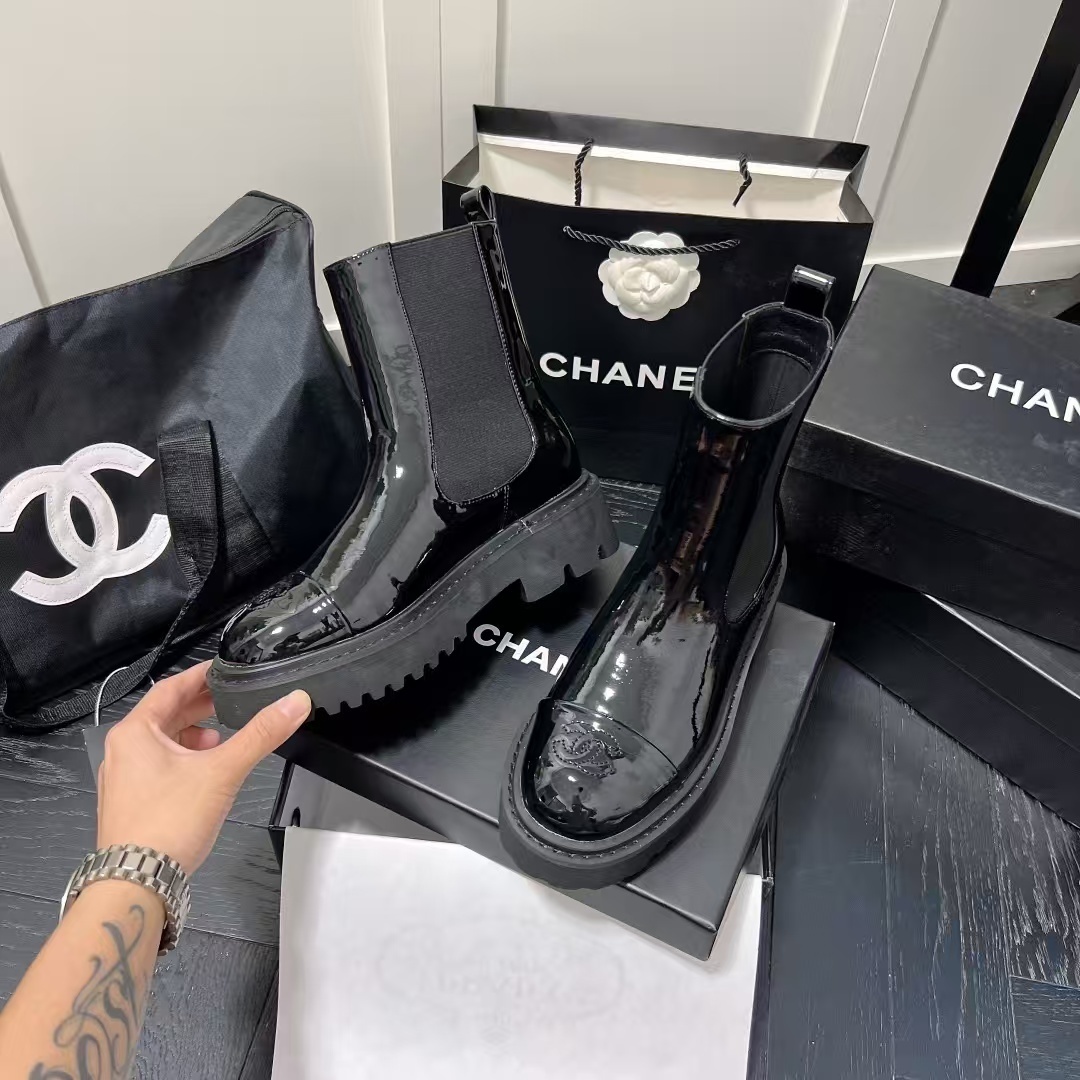 Jul6246      CHANEL  66$ gallery