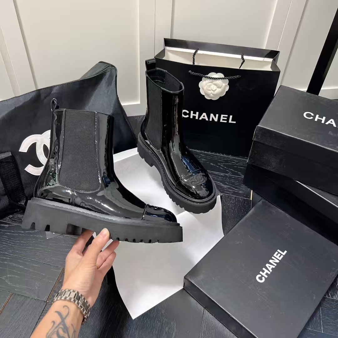 Jul6246      CHANEL  66$ gallery