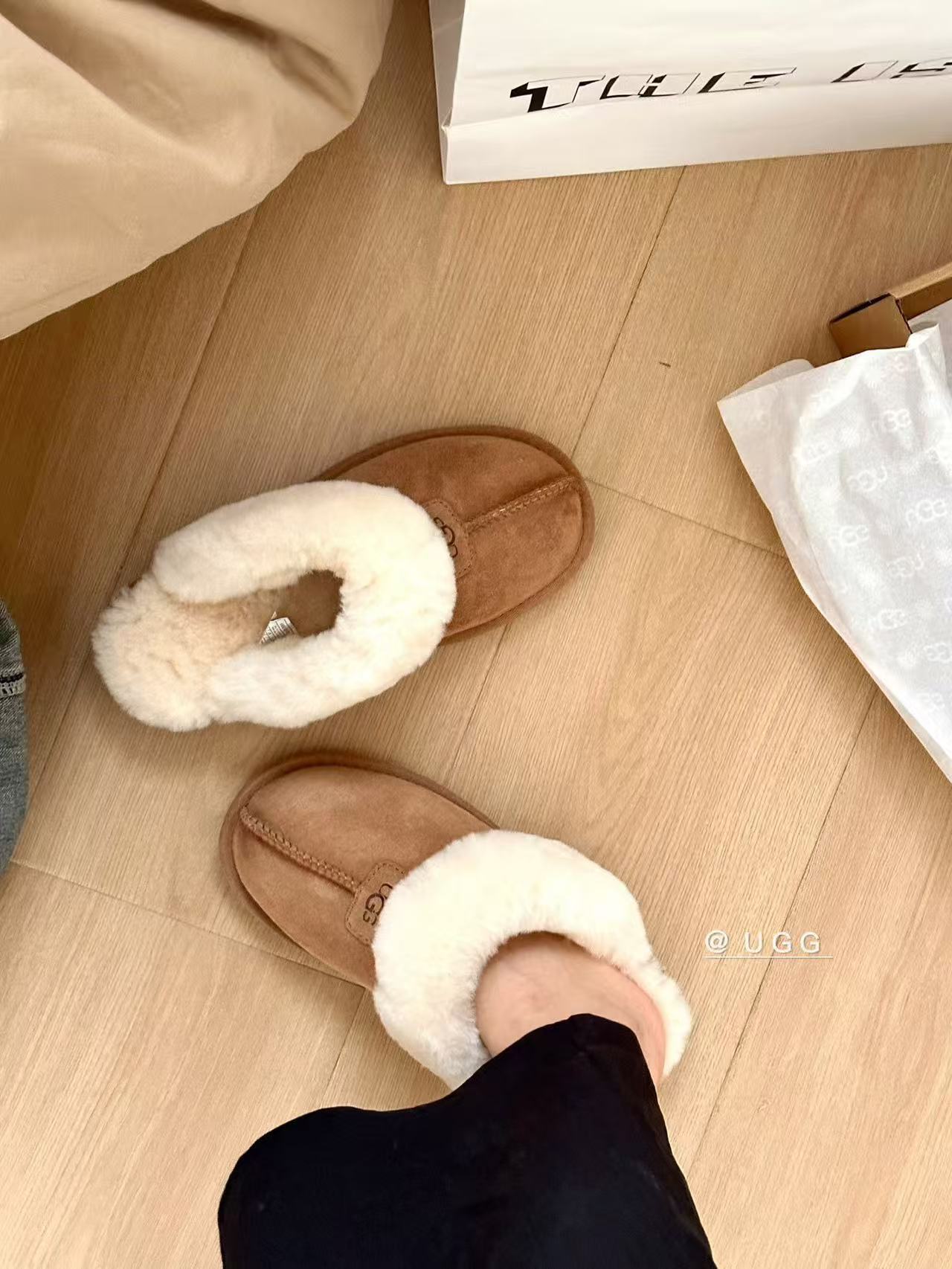 Jul6342    UGG  69.99$ gallery