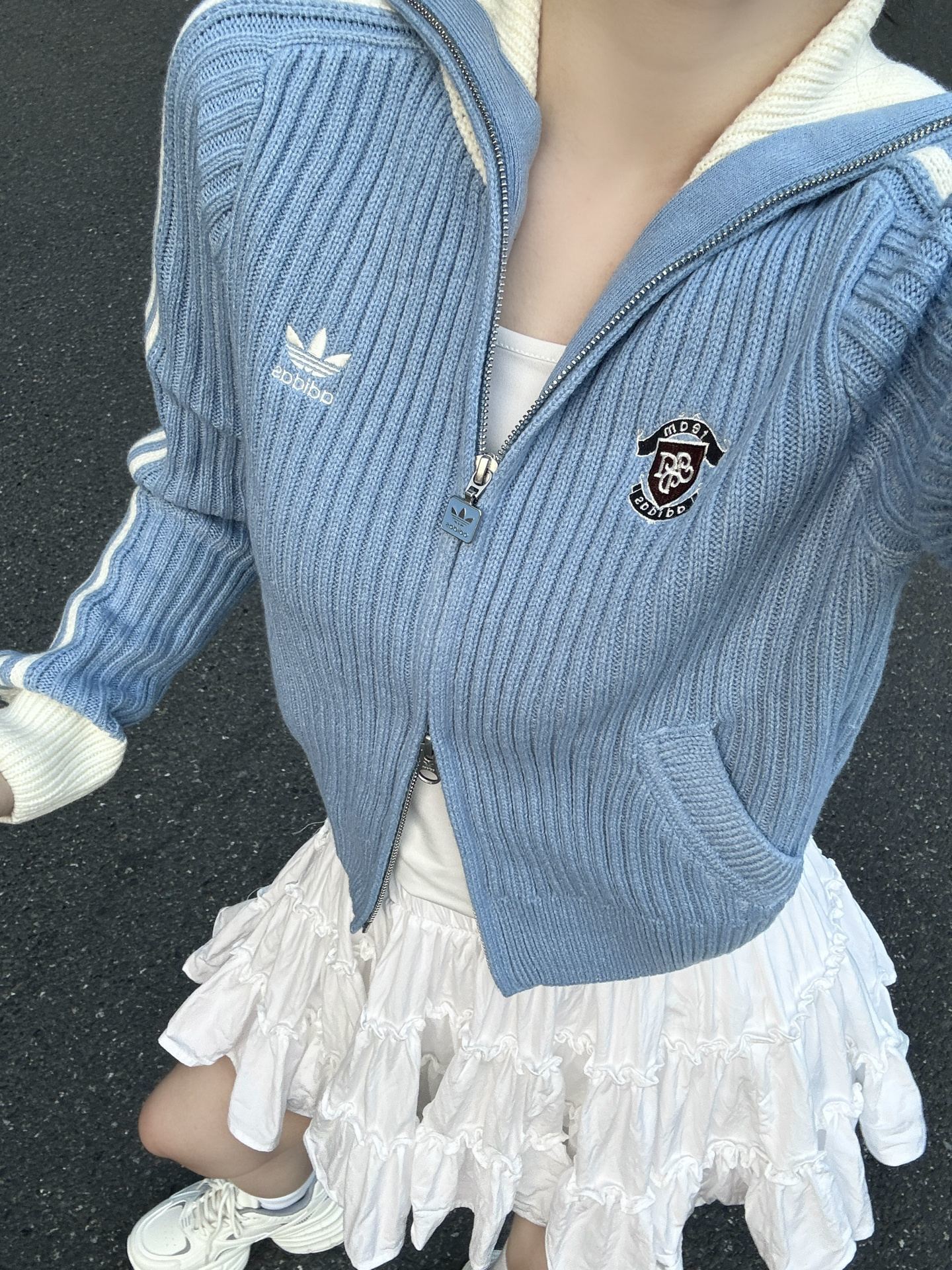 Jul6355   ADIDAS     56.99$ gallery