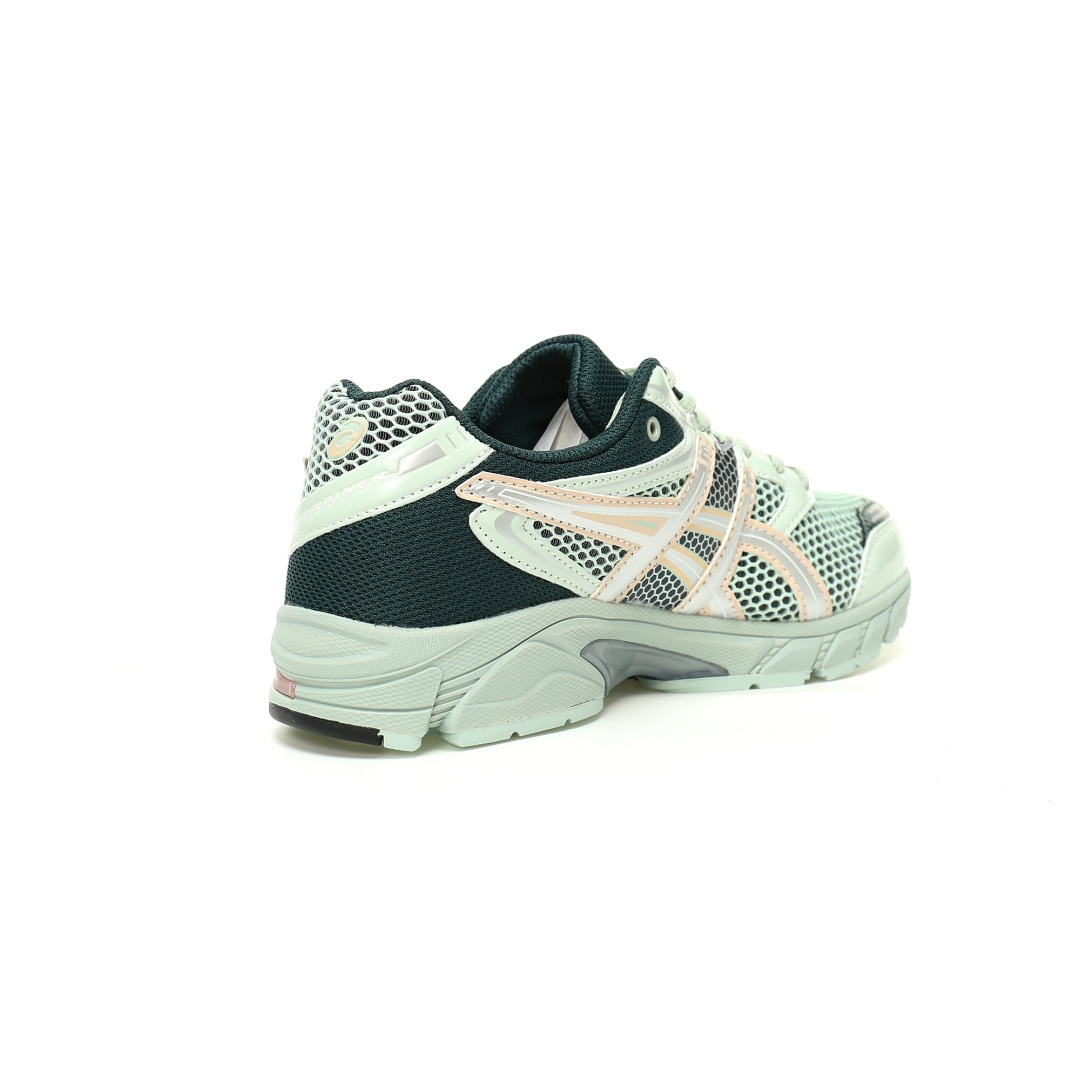 Jul6367      ASICS         69.99$ gallery