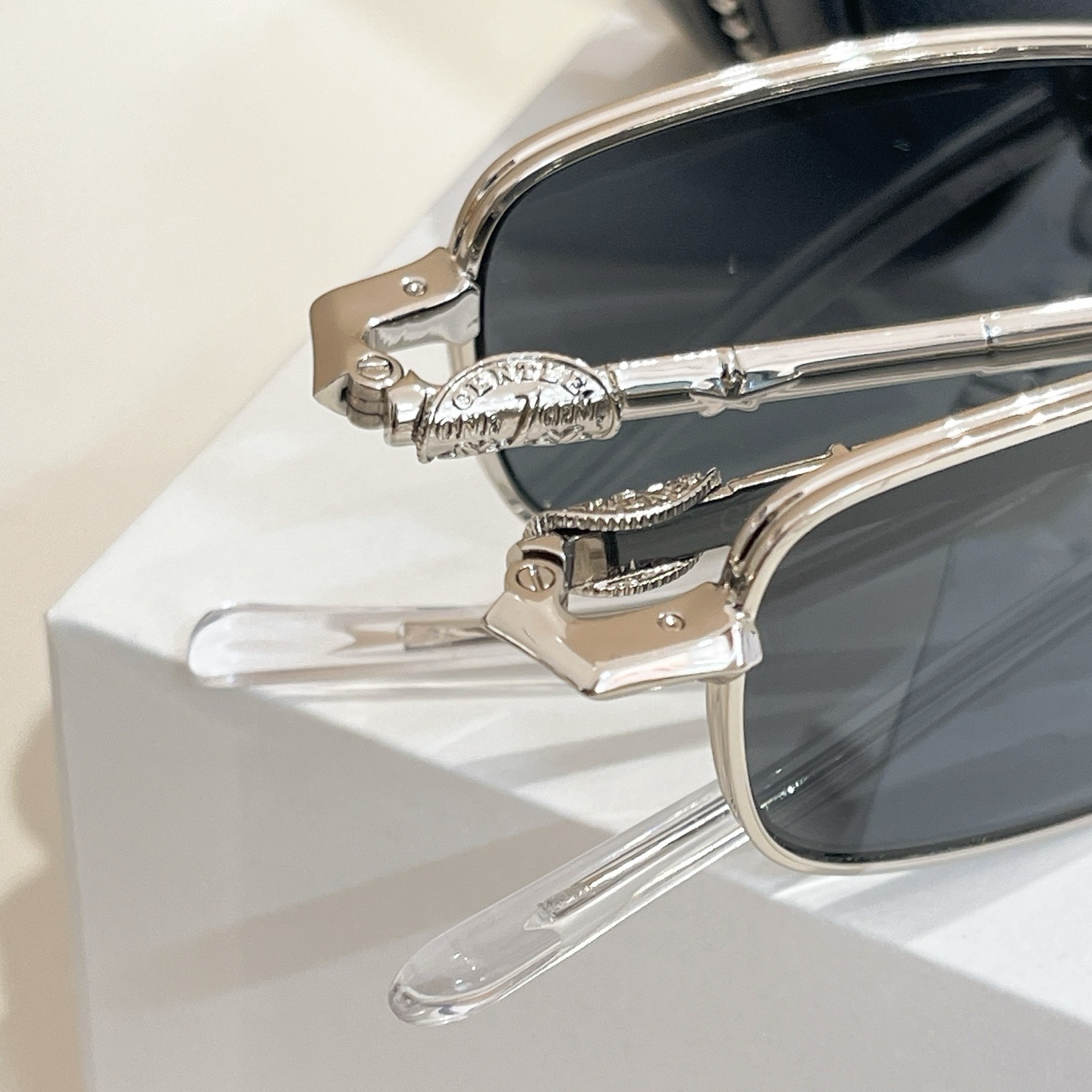 Jul6393    Gentle     57.99$   GYJ gallery