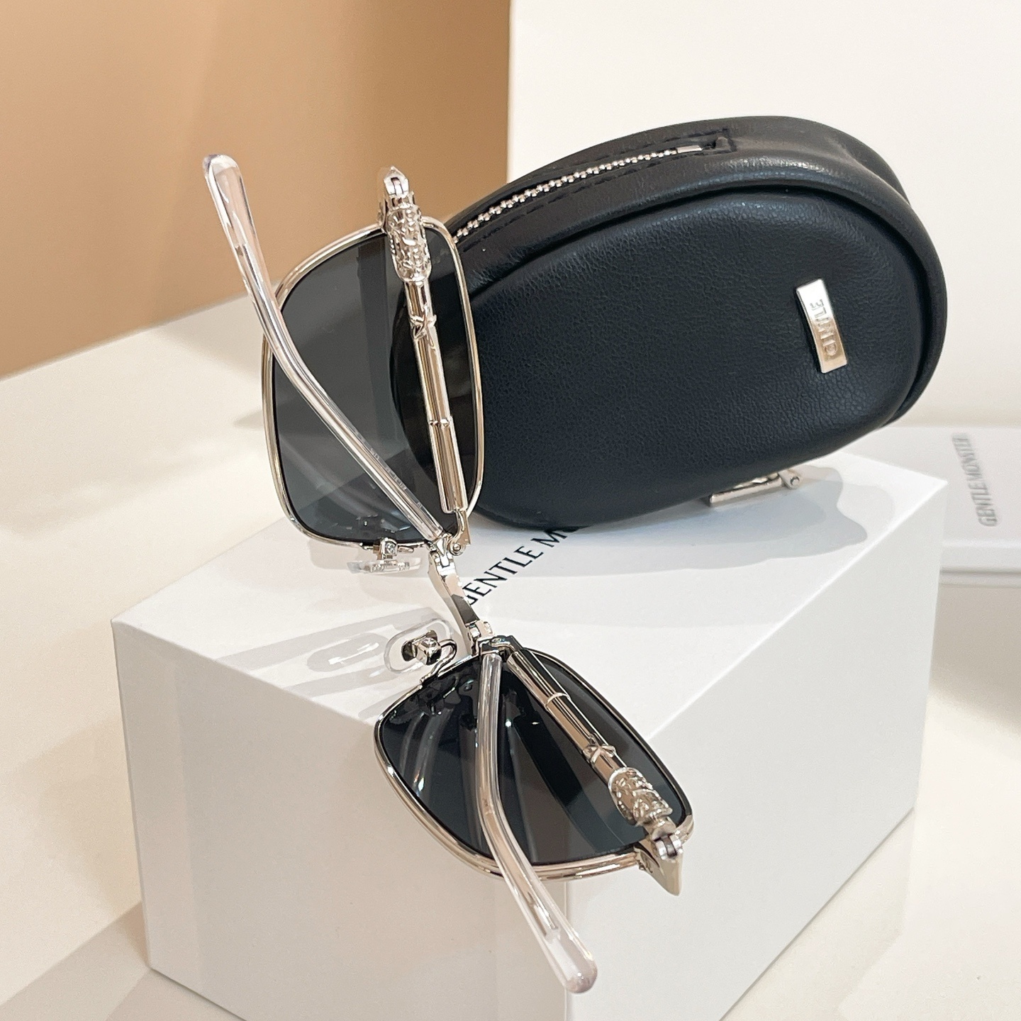 Jul6393    Gentle     57.99$   GYJ gallery