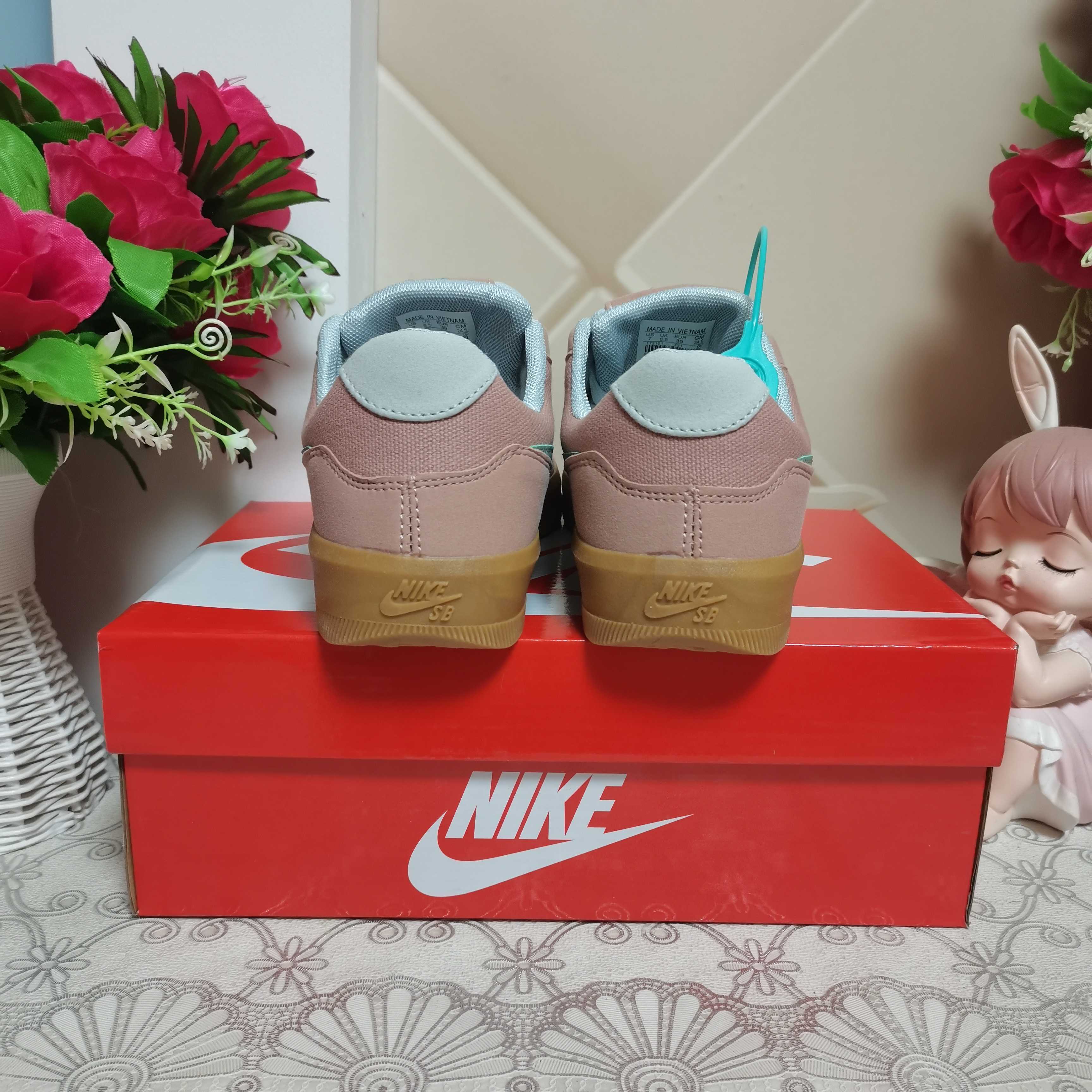 Jul6402    nike    49$ gallery