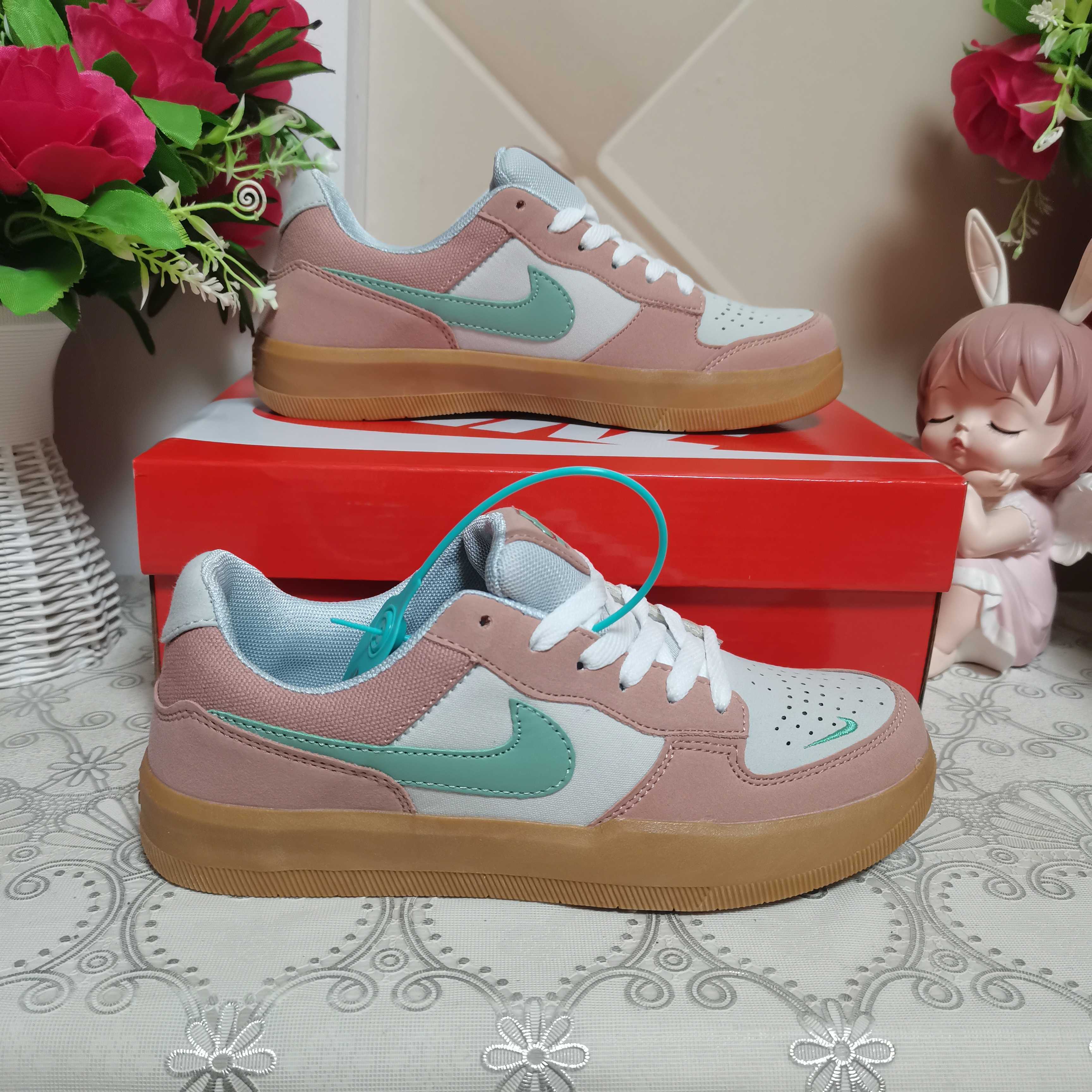 Jul6402    nike    49$ gallery