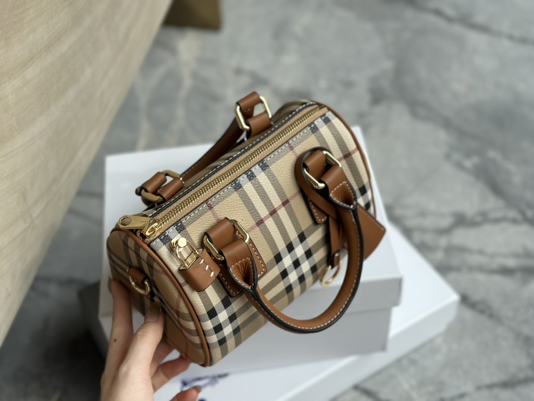 ST1609 $59.67 BURBERRY gallery