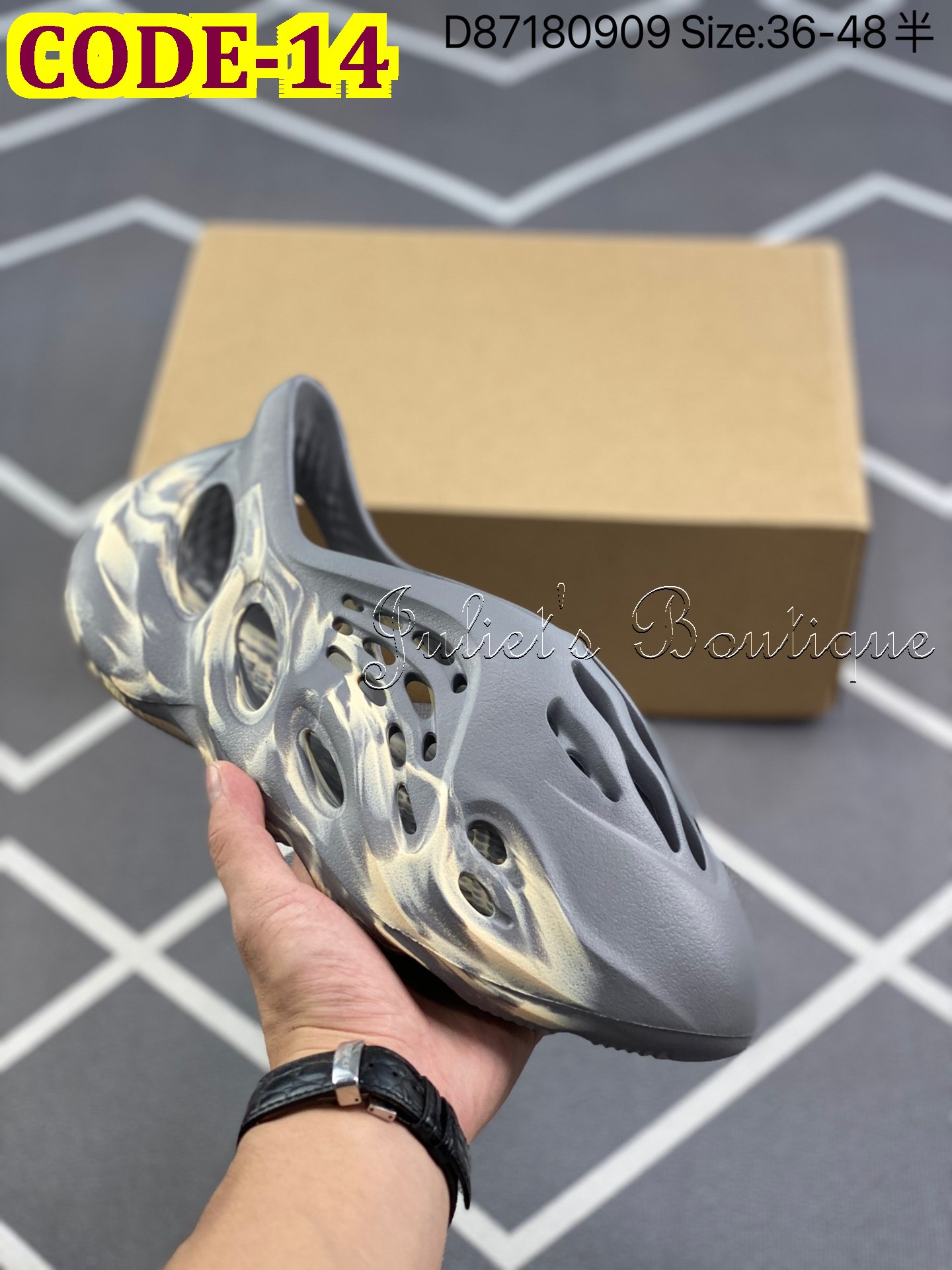 TL4411 YEEZY Foam Runner  48.99$ gallery