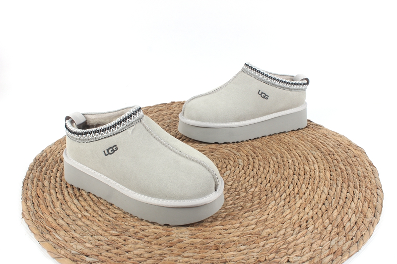 TL6795 UGG 49.99$ gallery