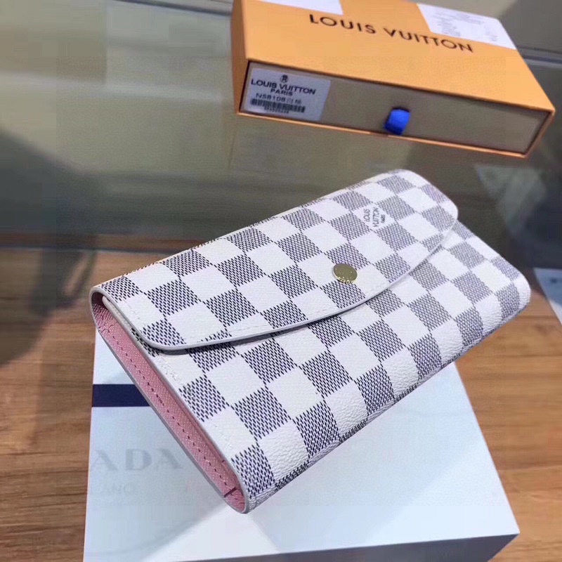 TL7452  LV  45$  带盒子 gallery