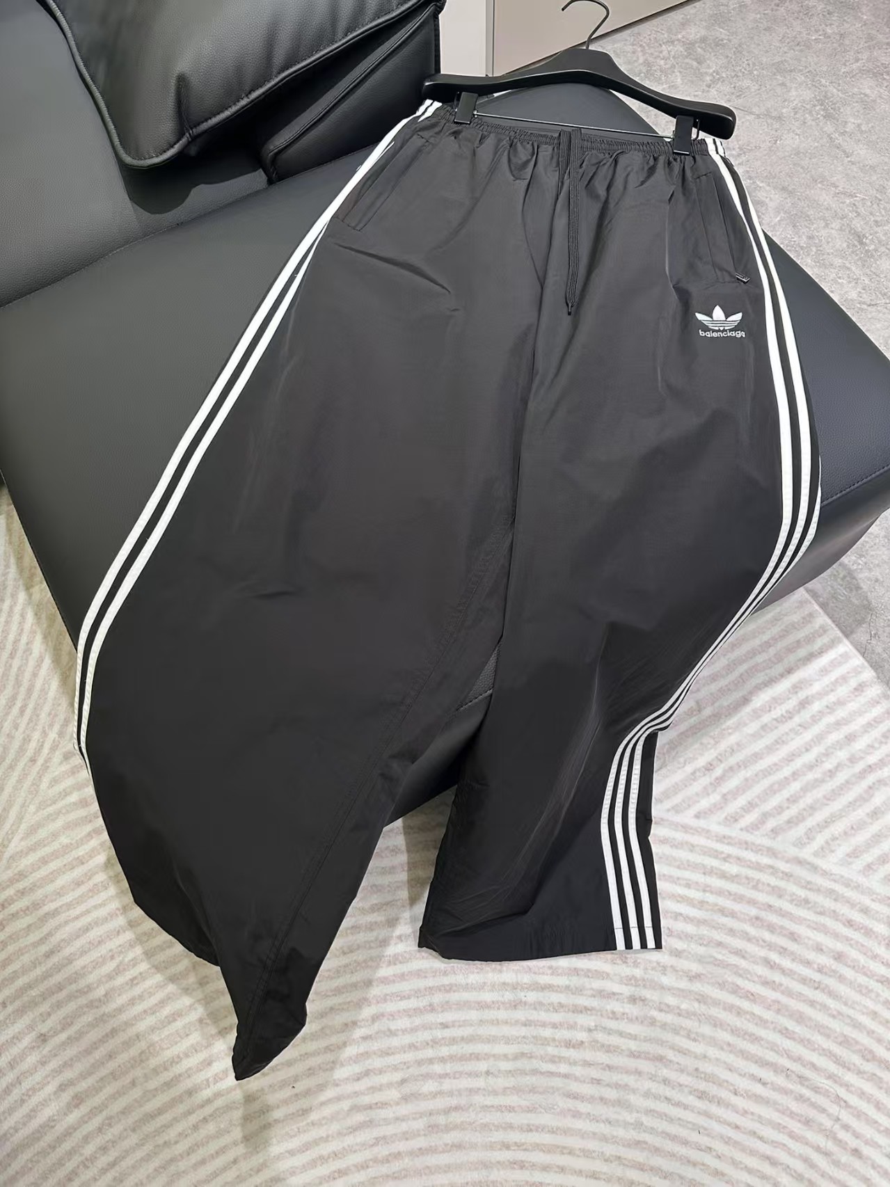 TL7667  ADIDAS  40.99$ gallery