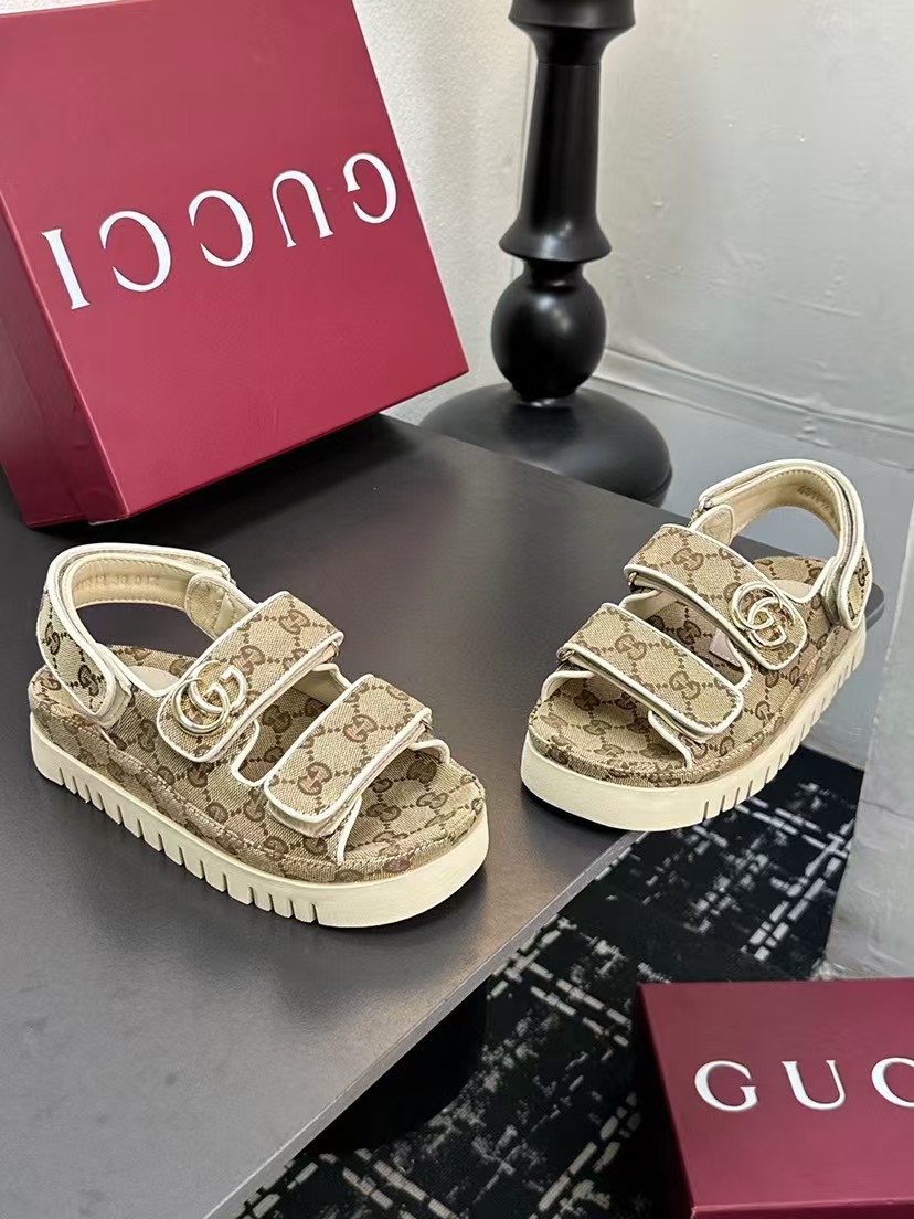 TL7679  GUCCI    75.5$ gallery