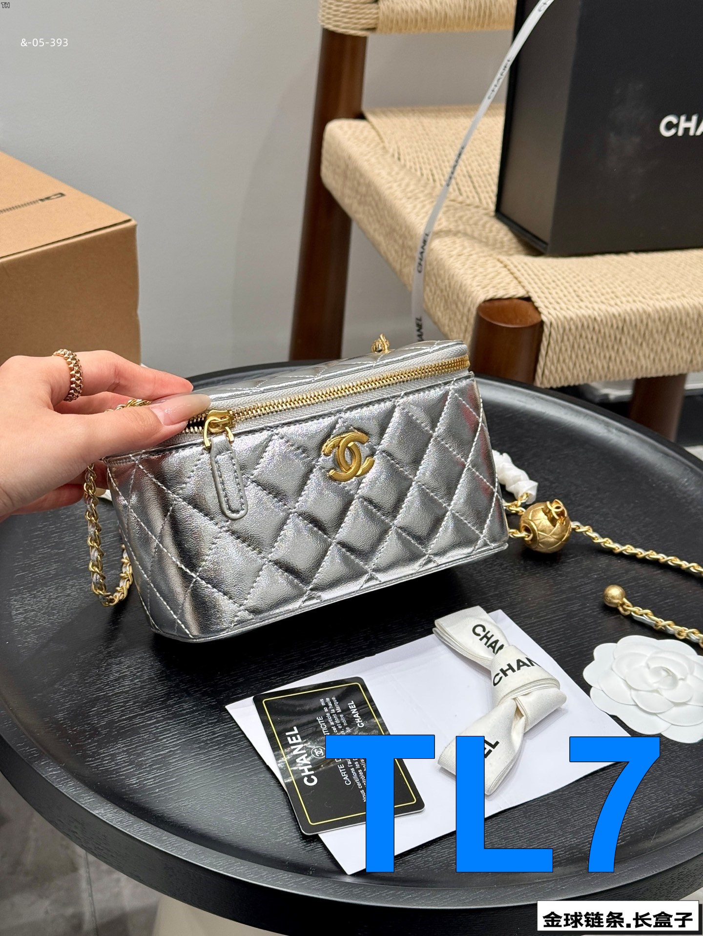 TL2344 CHANEL gallery