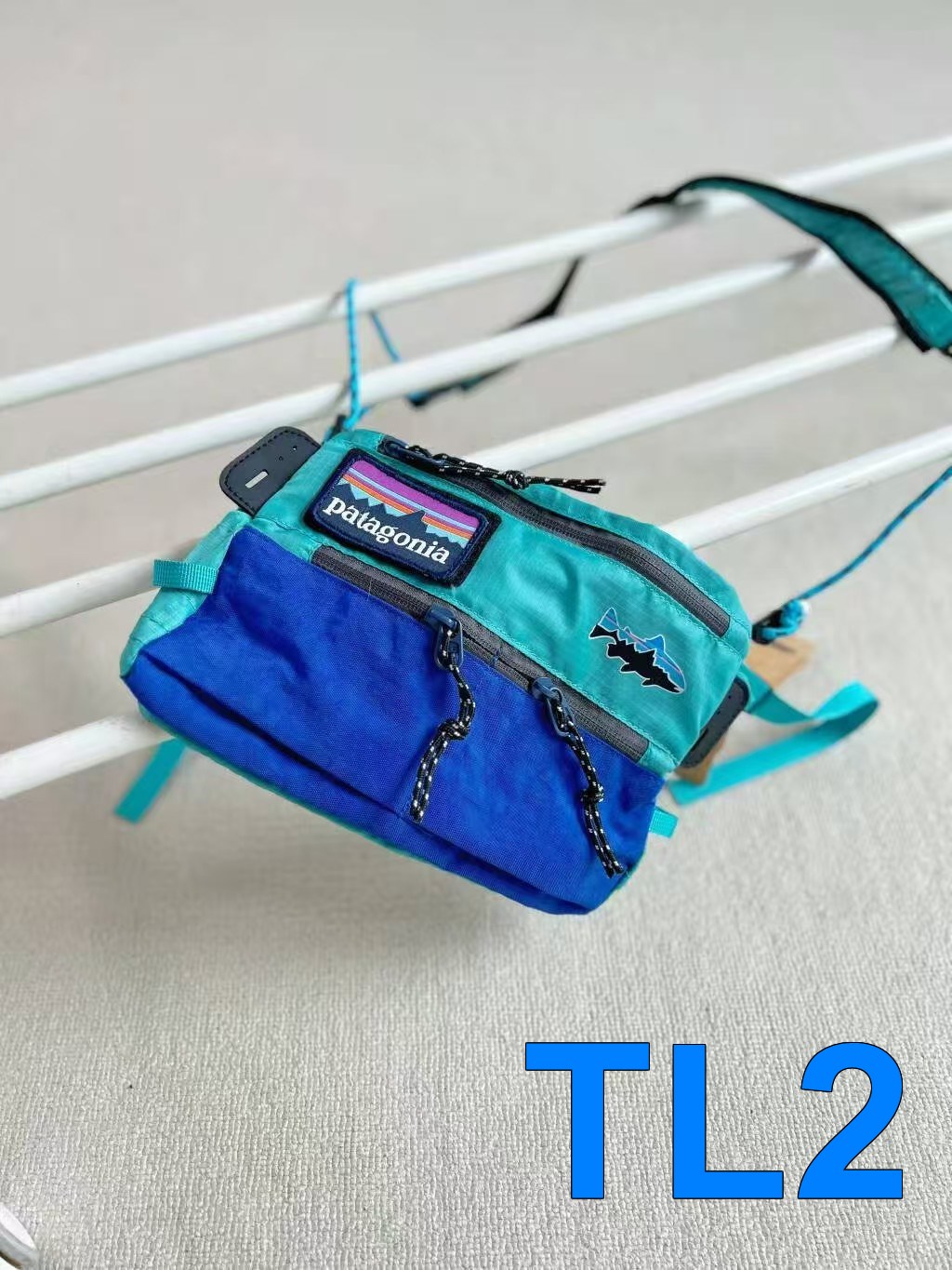 TL2405  29.99$ gallery