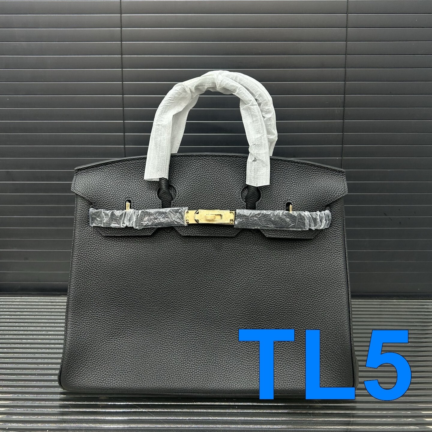 TL2703  HERMES  95.99$ gallery
