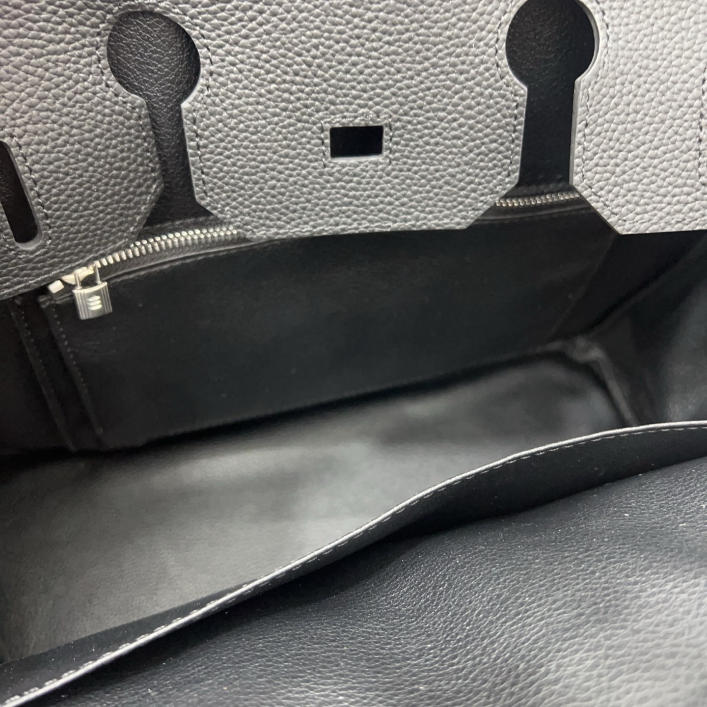 TL2703  HERMES  95.99$ gallery