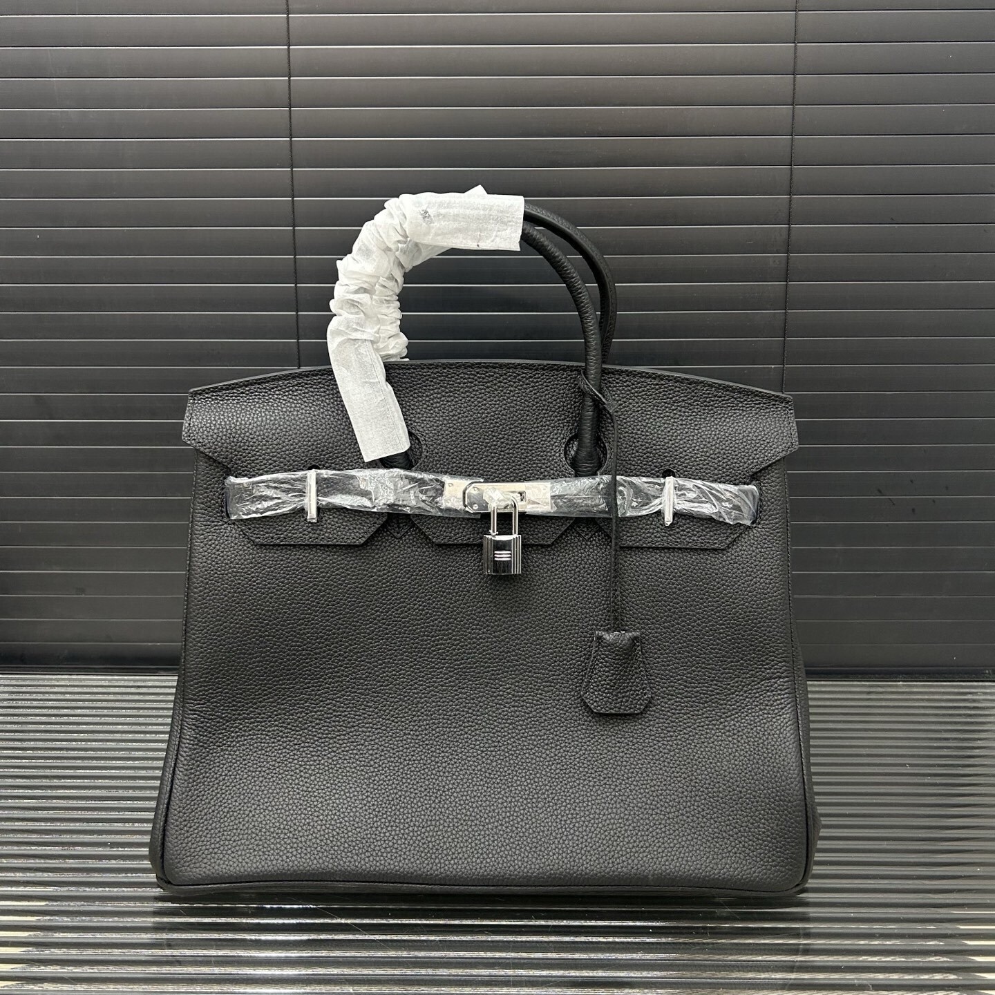 TL2703  HERMES  95.99$ gallery