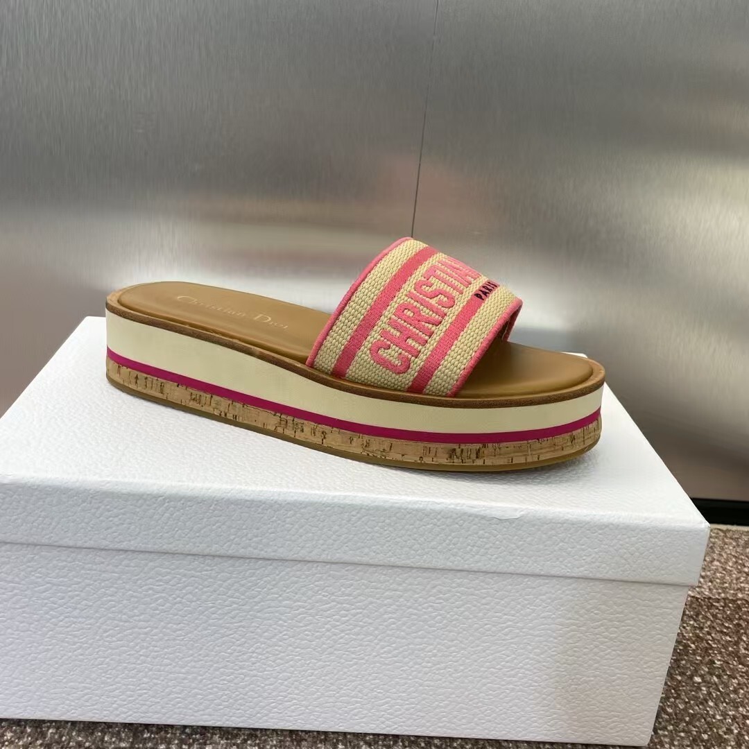 TL2931  DIOR  49$ gallery