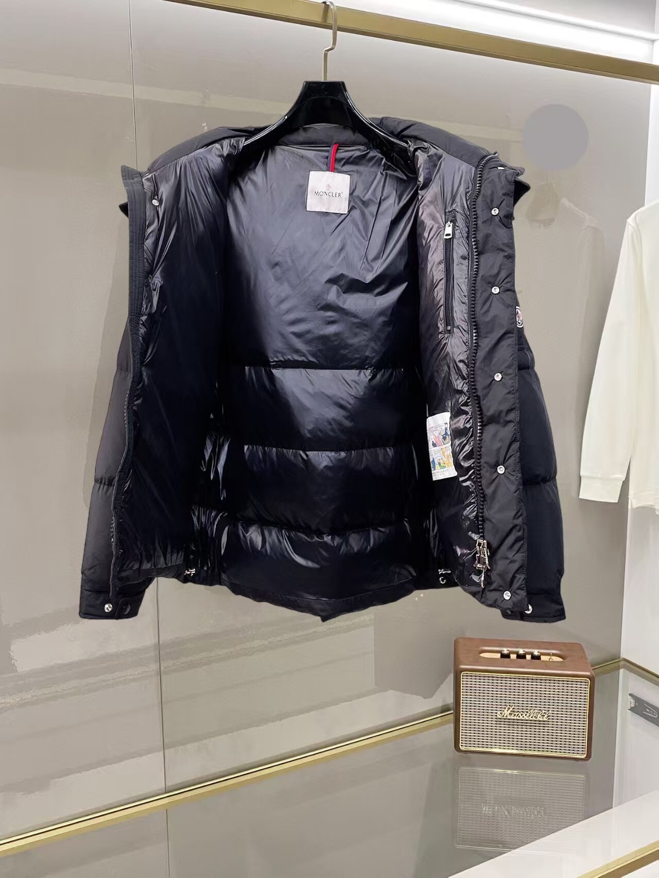 TL3101   MONCLER    85$ gallery
