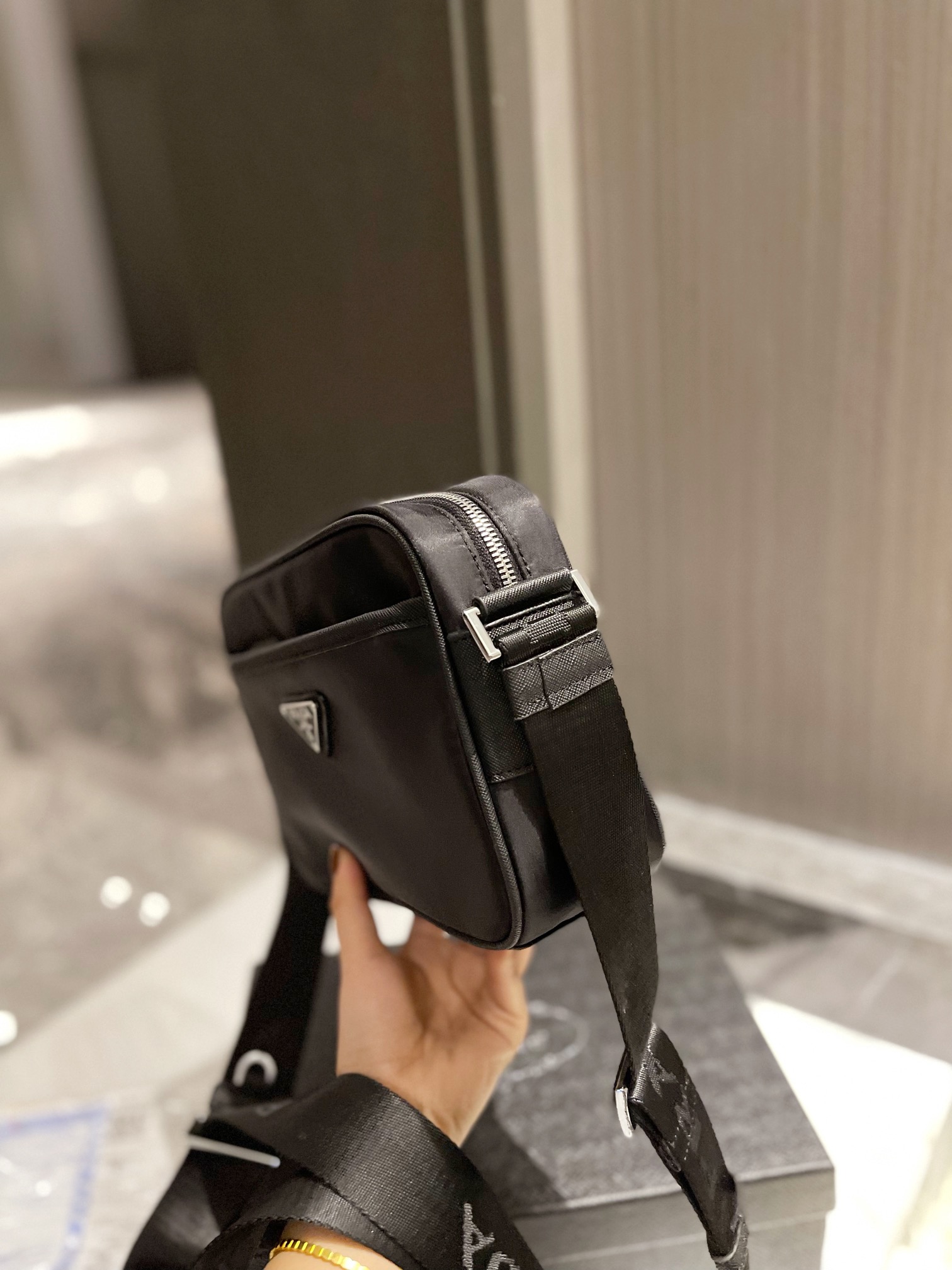 TL4705 PRADA 55$ gallery