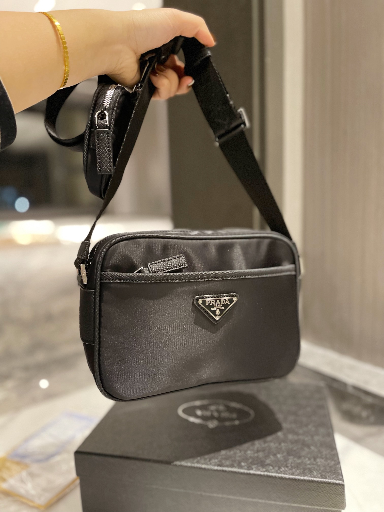 TL4705 PRADA 55$ gallery