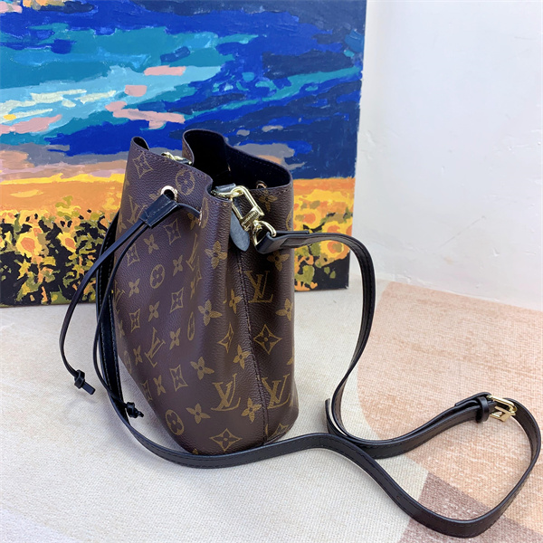 TL5472 LV 38$ gallery
