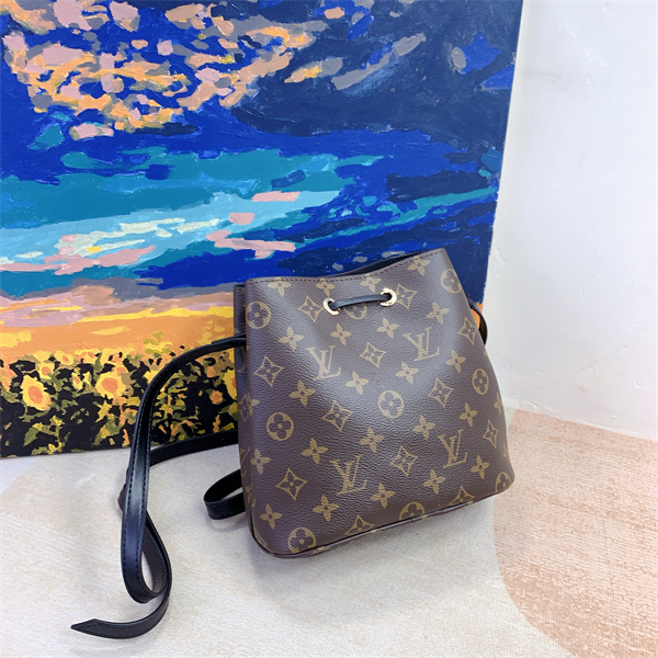 TL5472 LV 38$ gallery