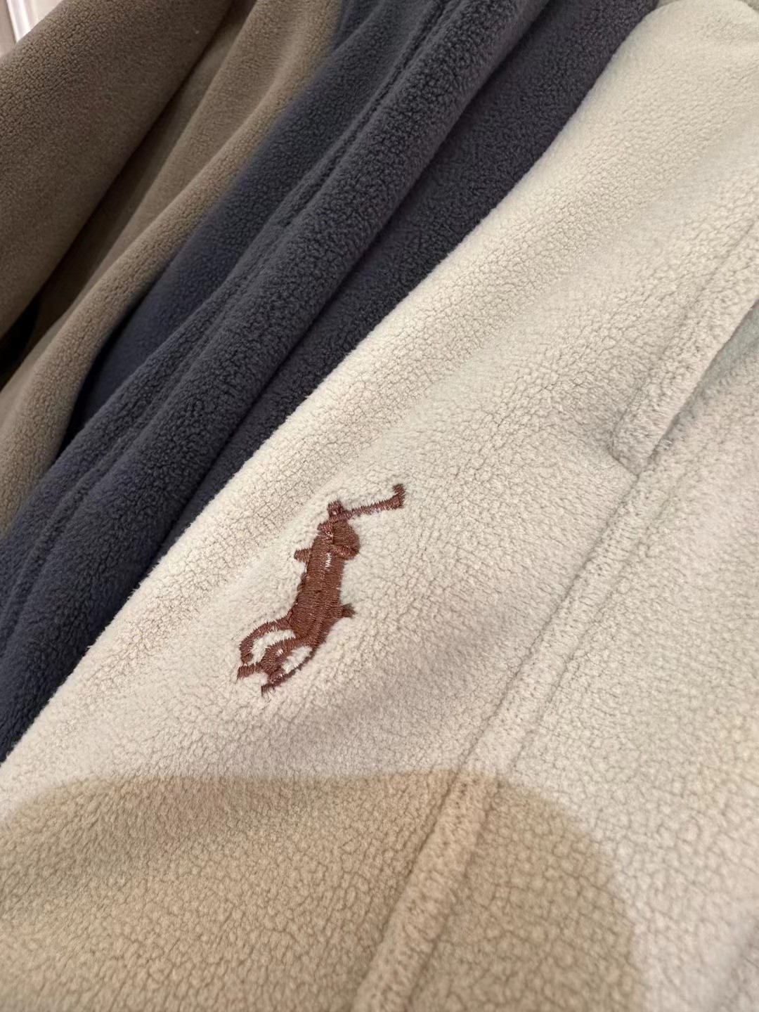 TL5505 POLO 45$ gallery