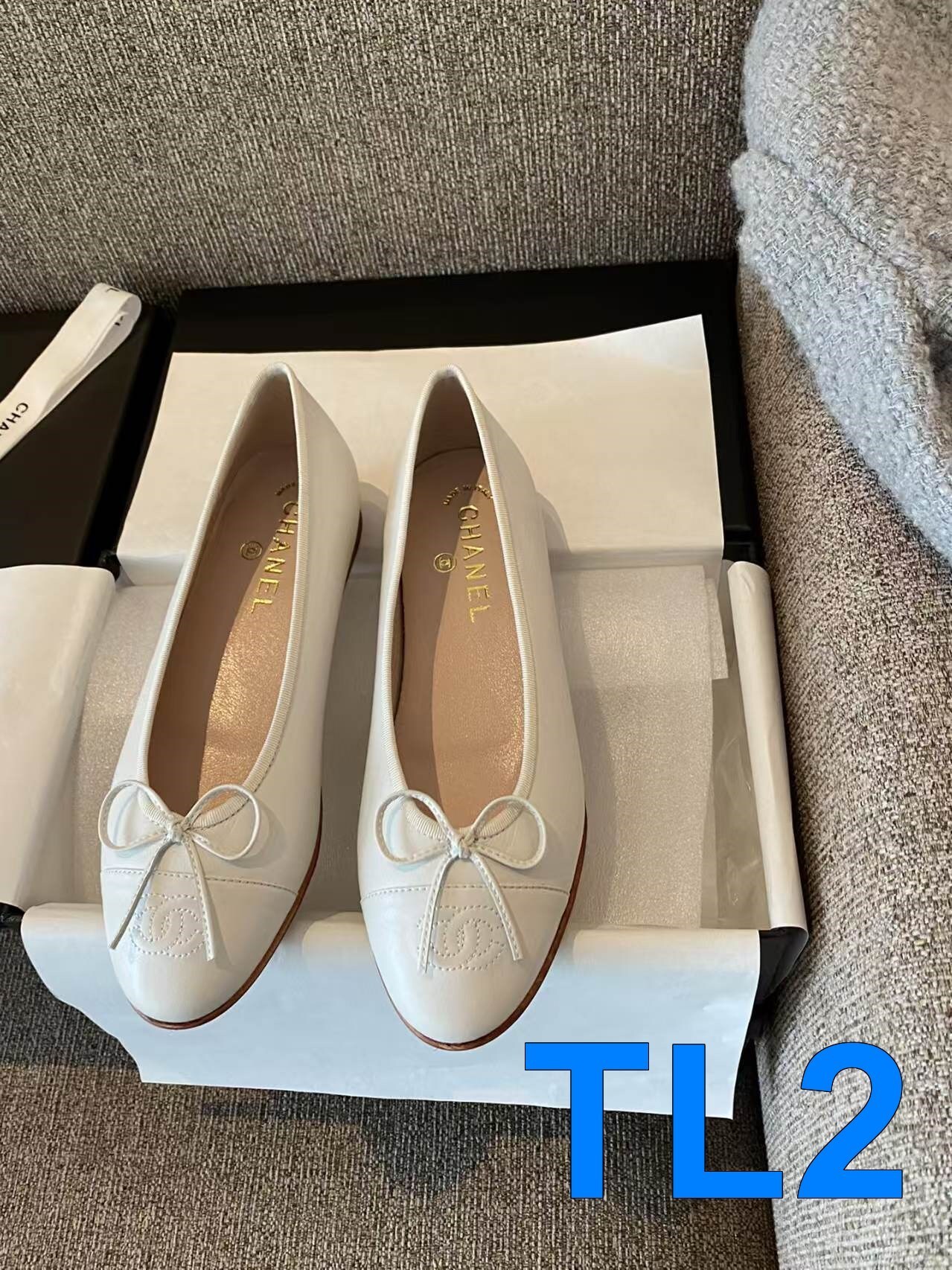 TL7724  CHANEL  59.99$ gallery