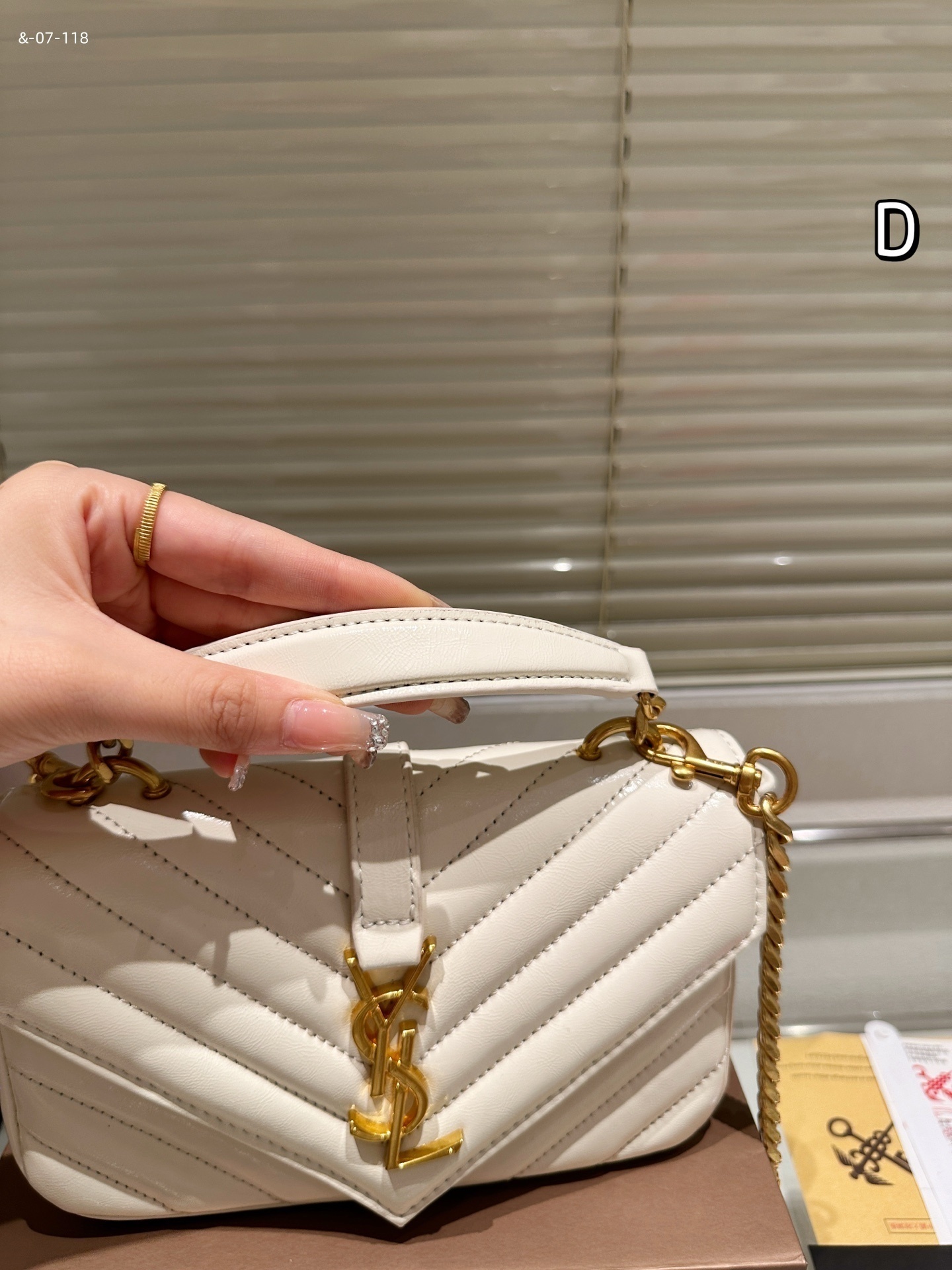 TL7725  YSL  65$ gallery