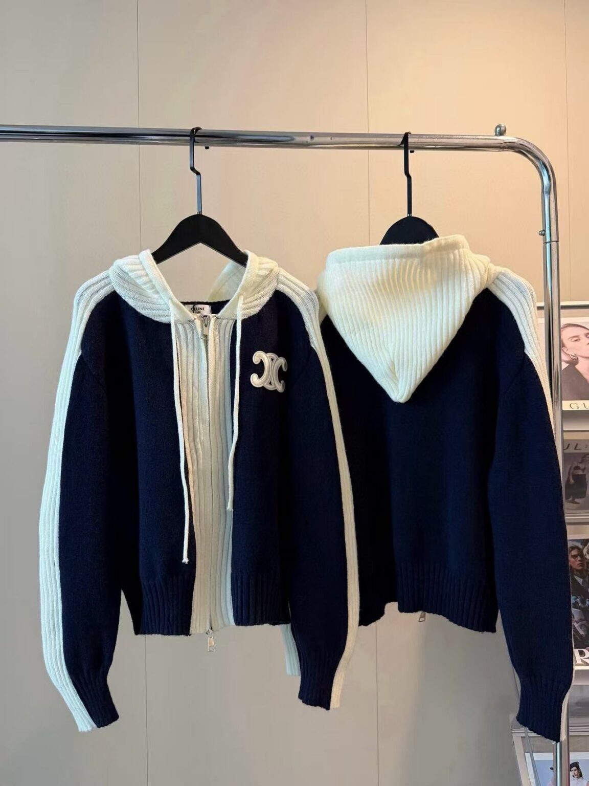 TL7972  CELINE 54.99$ gallery