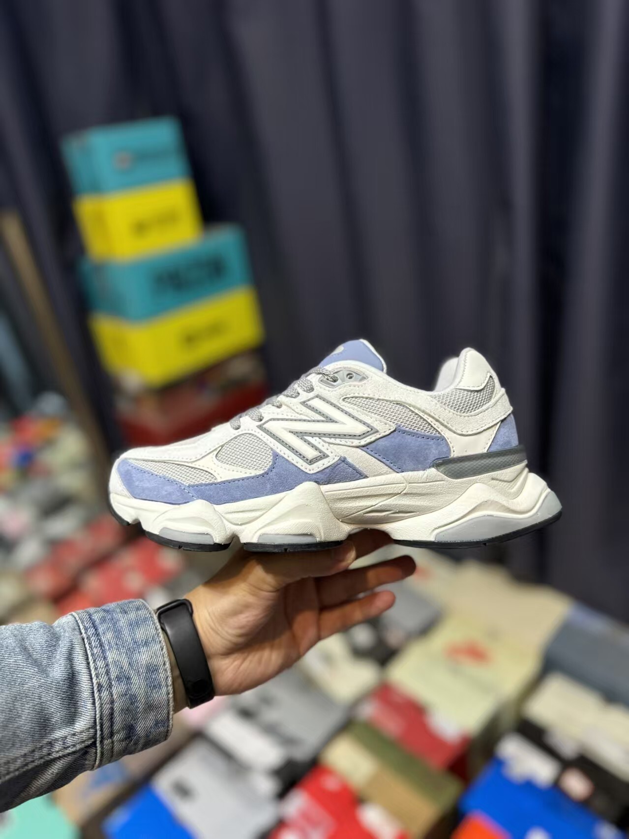 TL8031  NB  65$ gallery