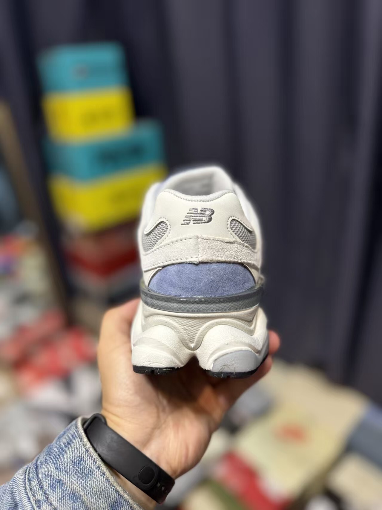 TL8031  NB  65$ gallery